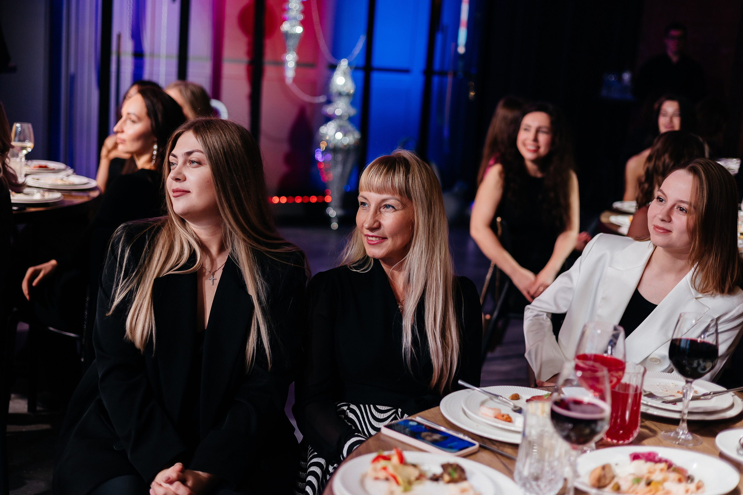 Корпоратив. Фотограф свадебный семейный в Красноярске Шукшина Наталья