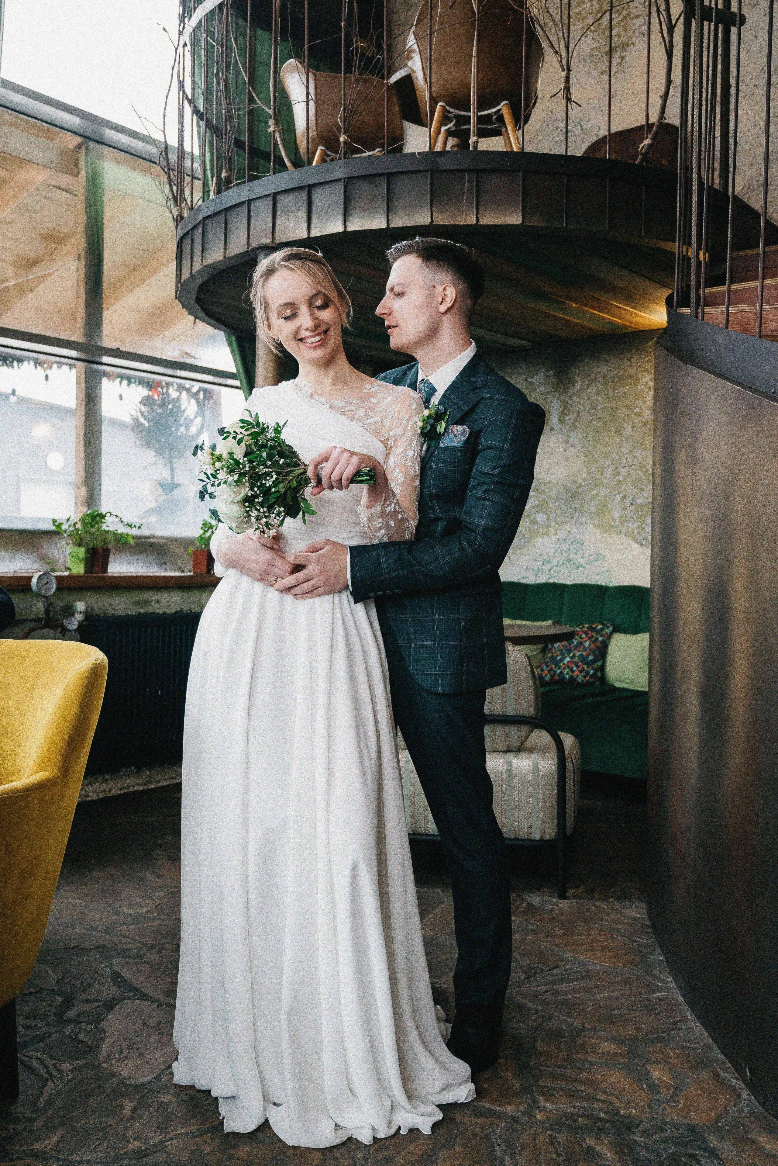 Артем и Галя. Тамара Власова