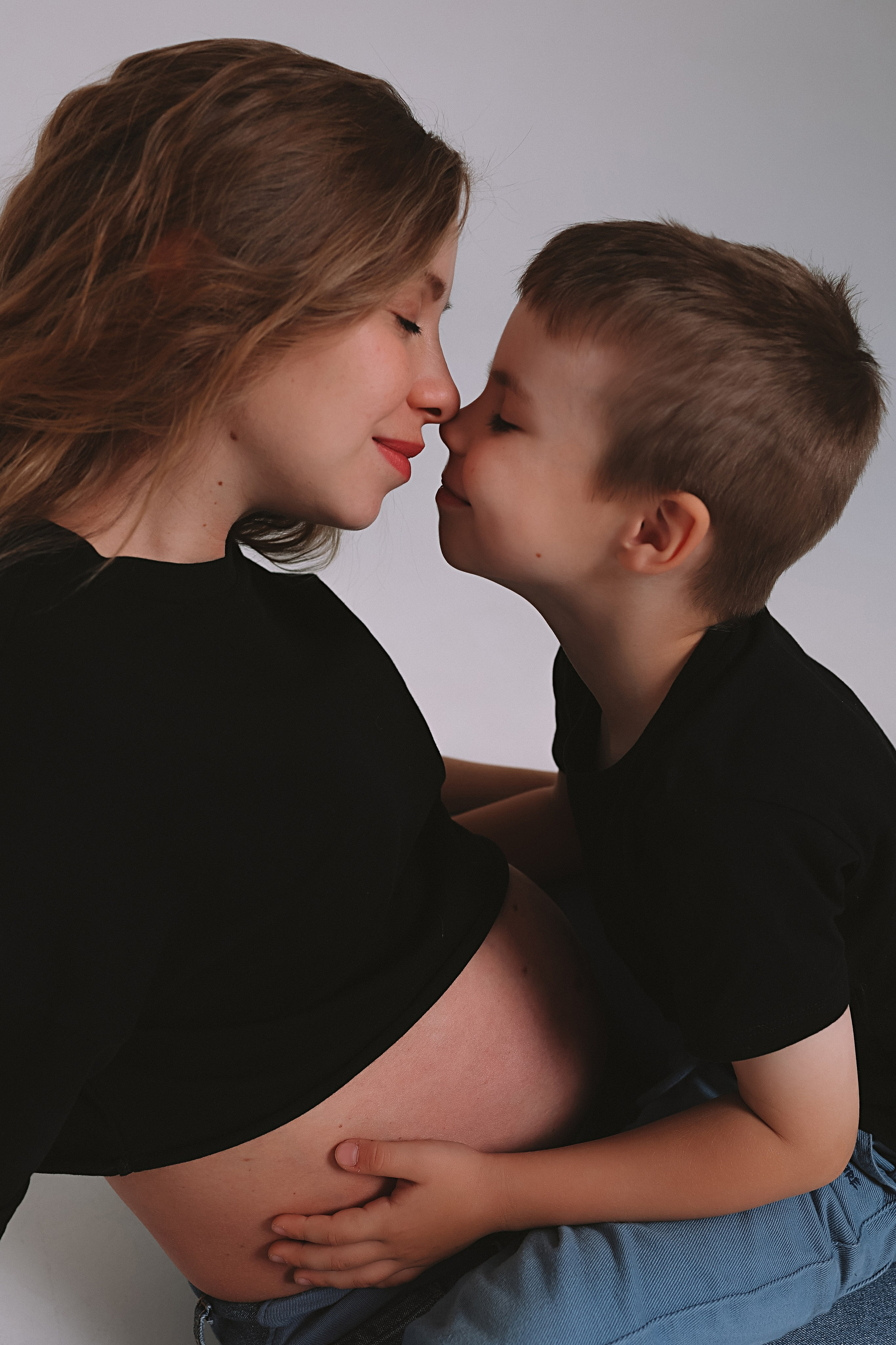 Фататум циклорама и зал. Семейный фотограф Тюмень, фотограф на роды Салмина Мария