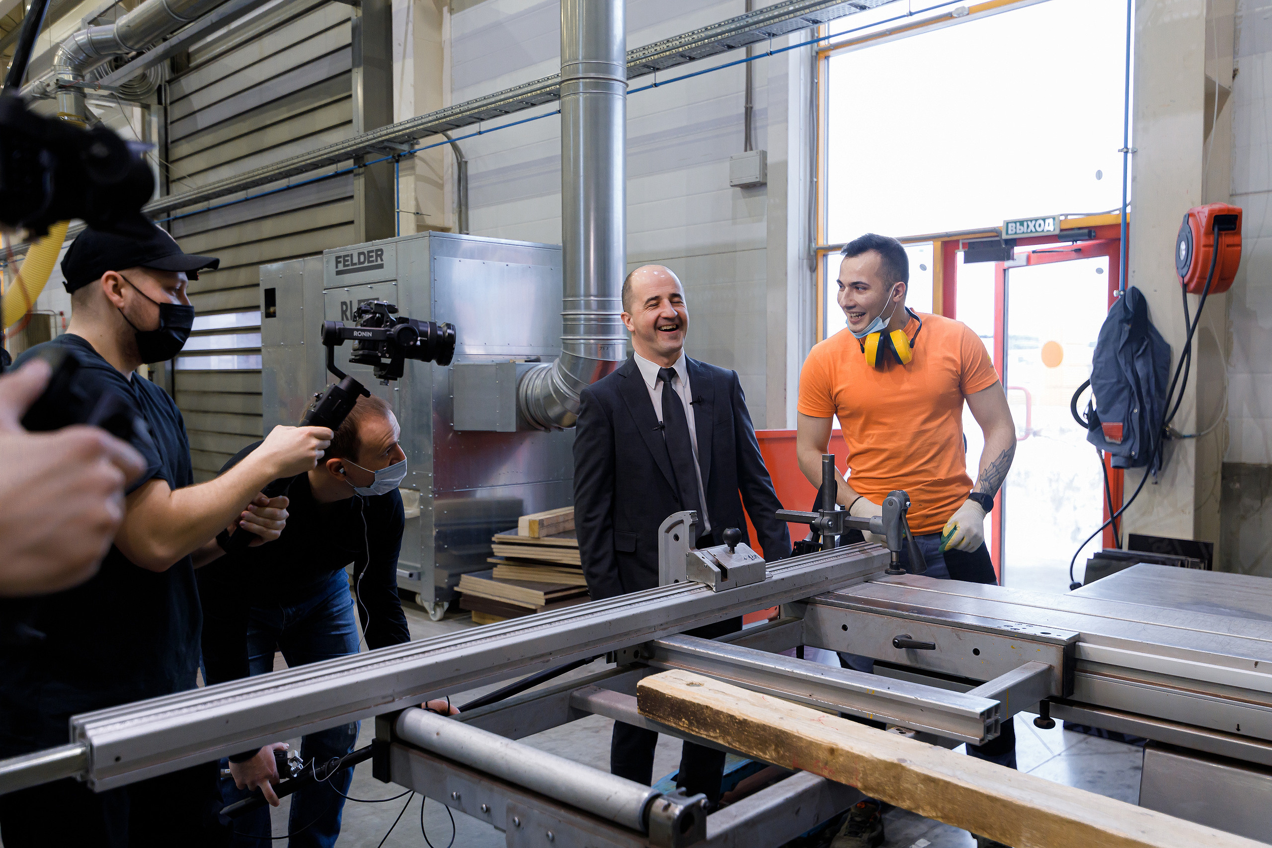 Бэкстэйдж интервью с Харийс Чика | Генеральный директор компании PERI. Репортажный фотограф Семён Борисов | Москва