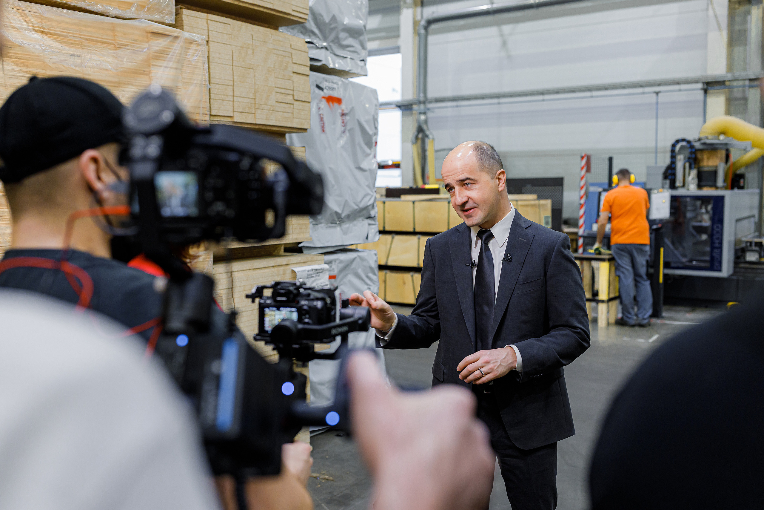 Бэкстэйдж интервью с Харийс Чика | Генеральный директор компании PERI. Репортажный фотограф Семён Борисов | Москва