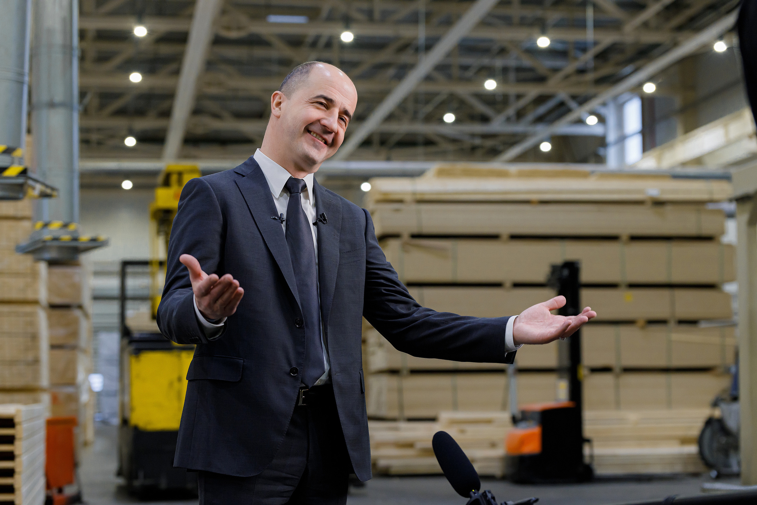 Бэкстэйдж интервью с Харийс Чика | Генеральный директор компании PERI. Репортажный фотограф Семён Борисов | Москва