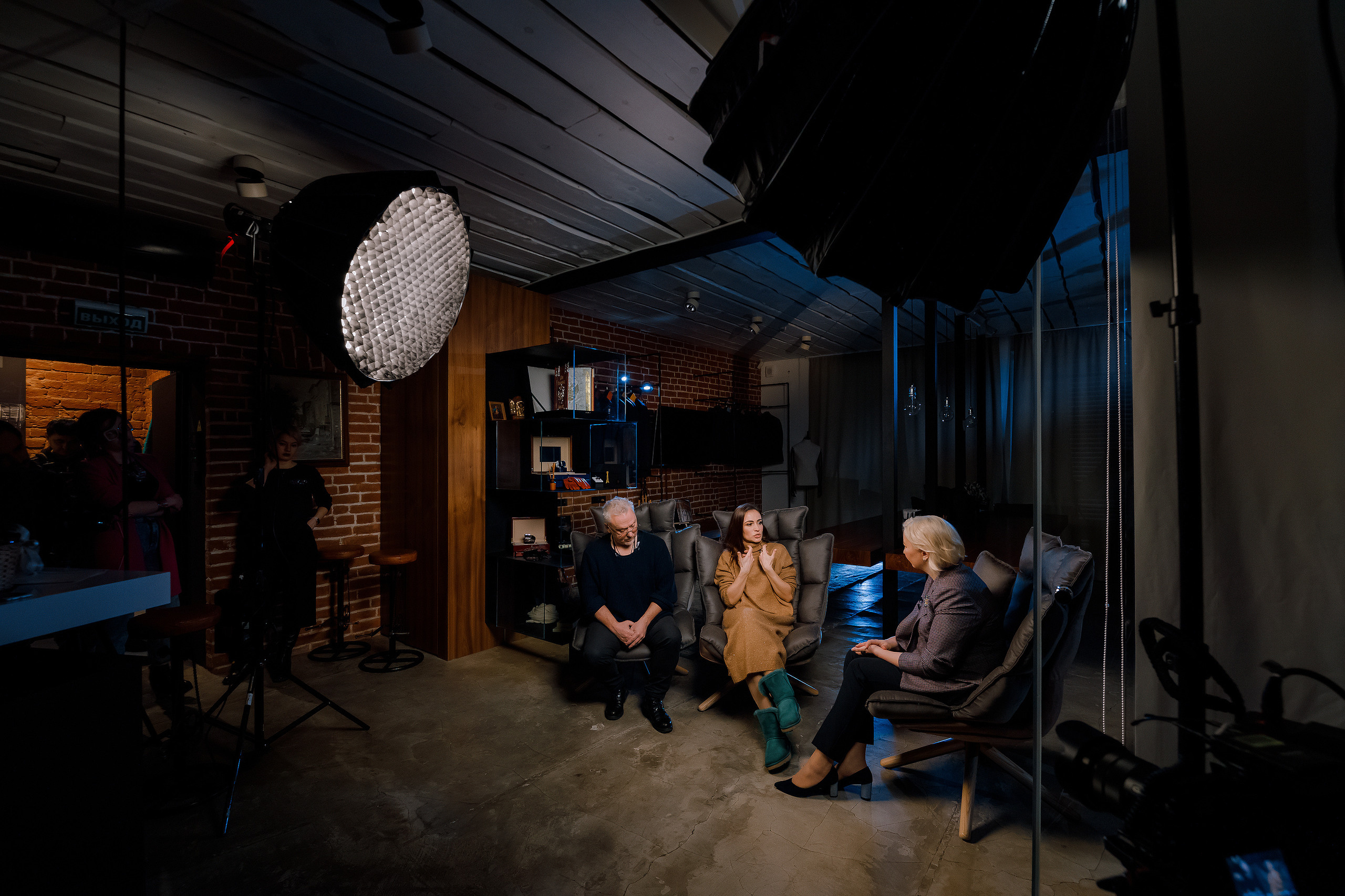 Бэкстэйдж интервью Вадима Демчога. Репортажный фотограф Семён Борисов | Москва