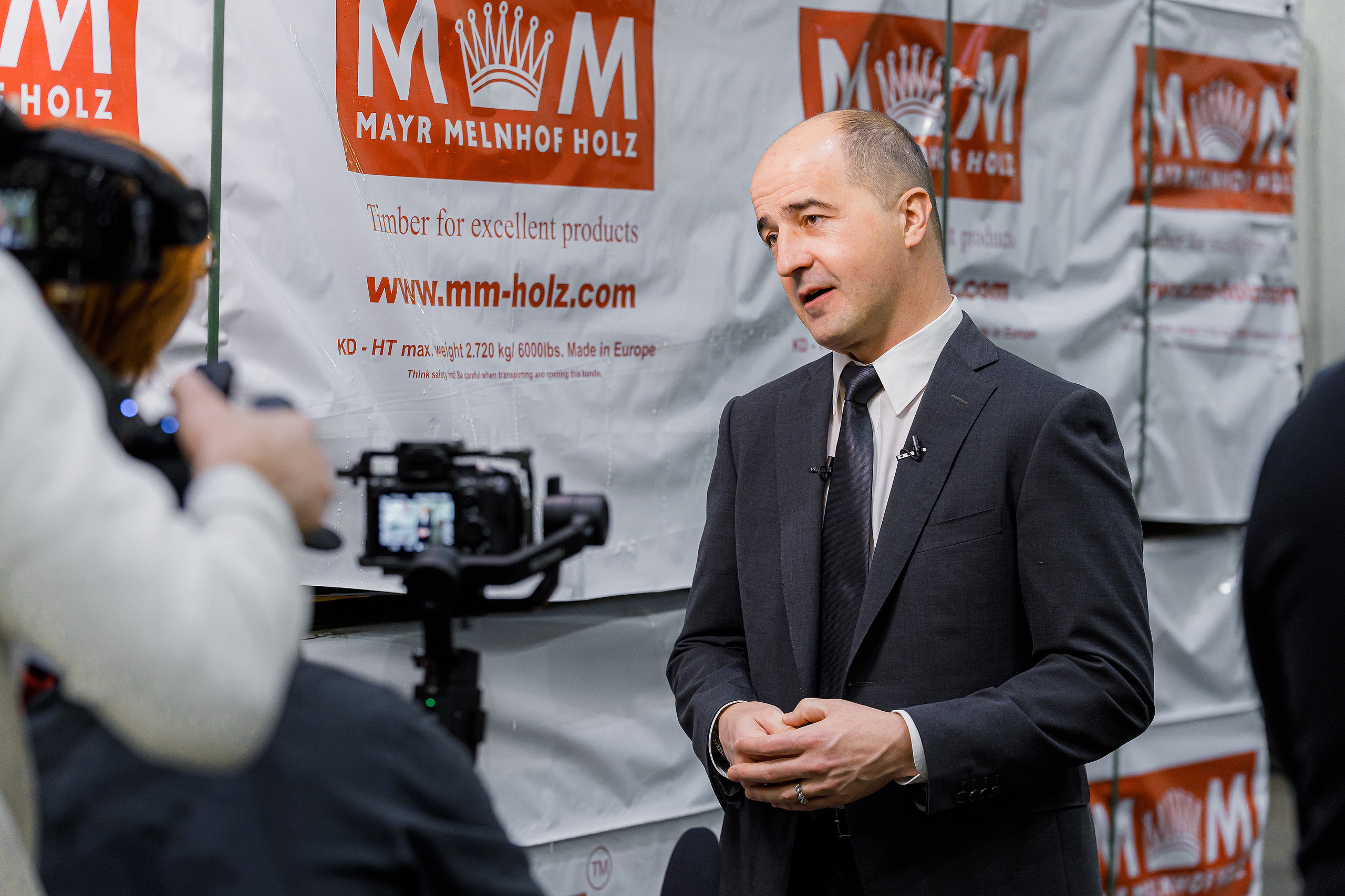 Бэкстэйдж интервью с Харийс Чика | Генеральный директор компании PERI. Репортажный фотограф Семён Борисов | Москва