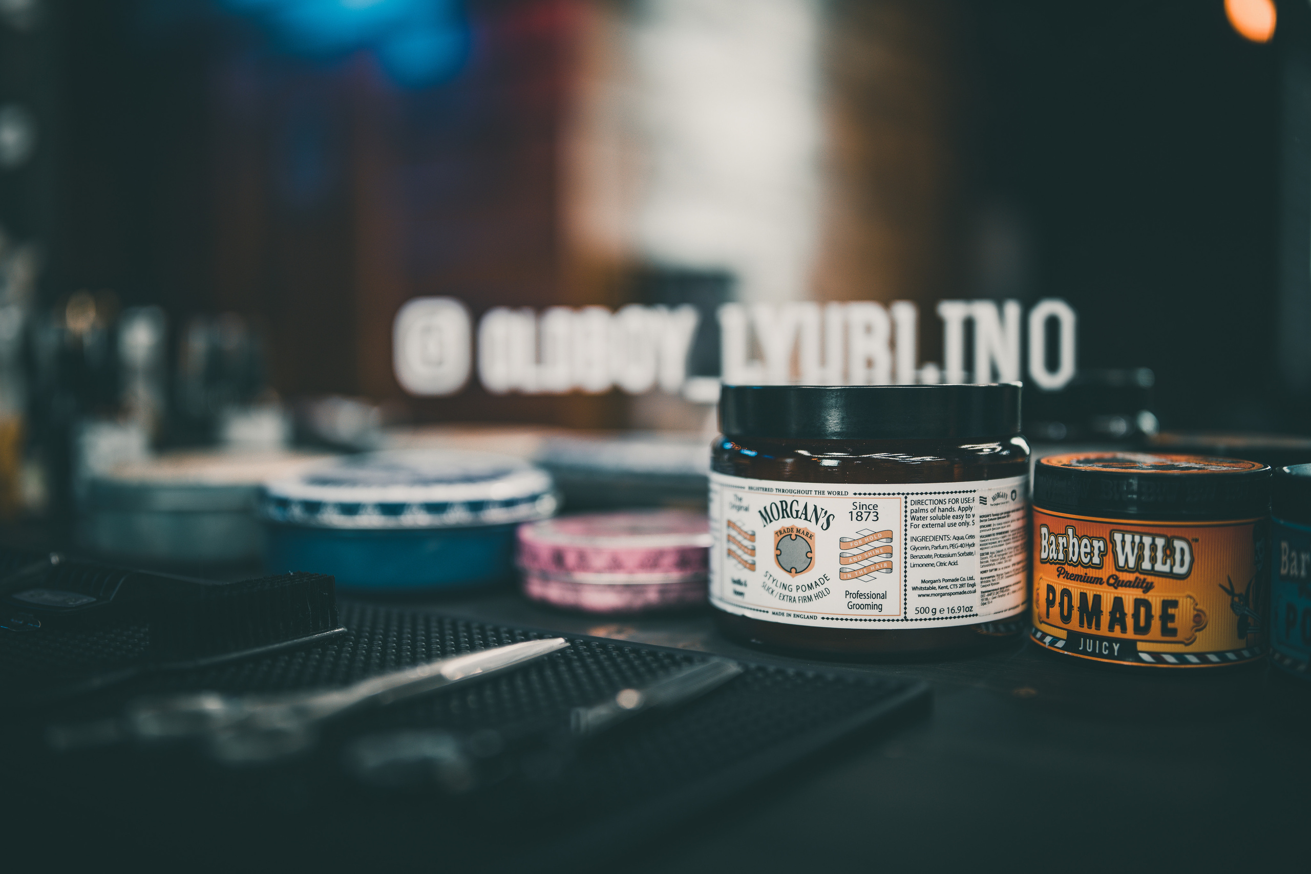 Интерьер барбершопа + предметная съёмка | OldBoy. Репортажный фотограф Семён Борисов | Москва