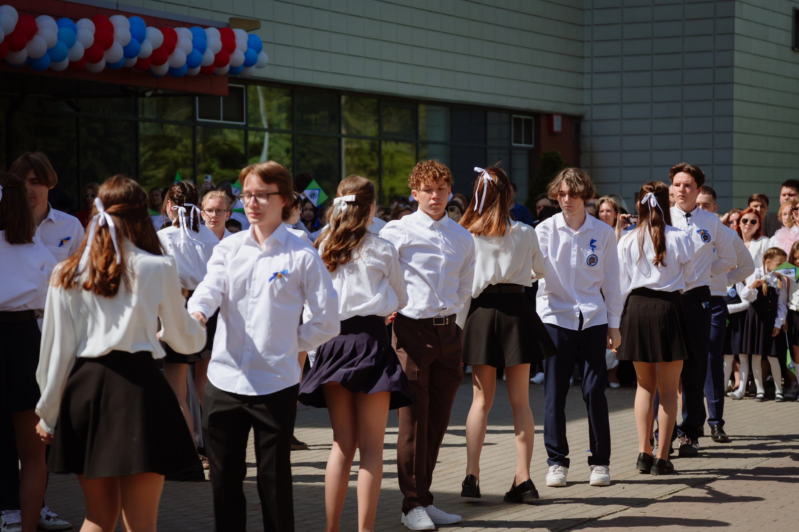 Последний звонок 2024 (2 часа фотосъемки). Профессиональный фотограф Надежда Антонова