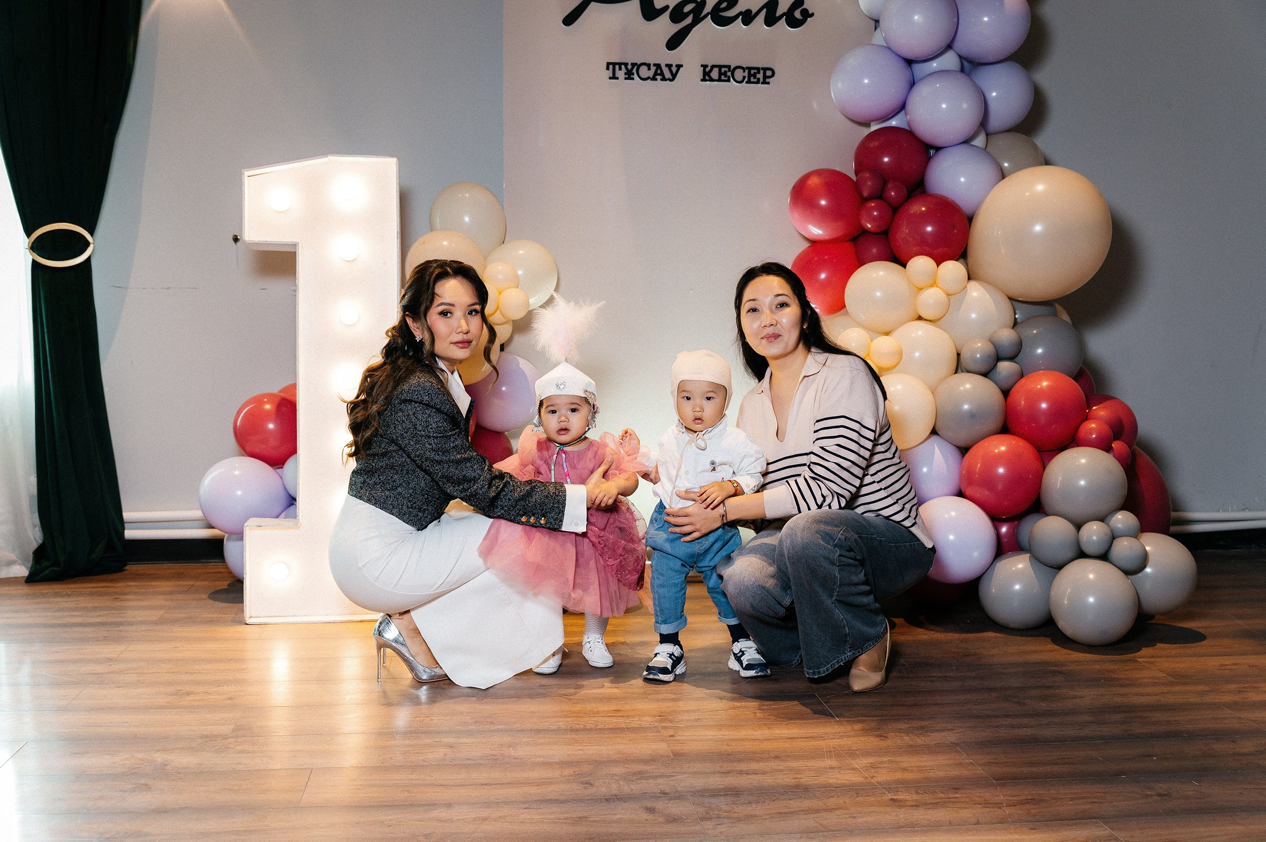 Адель, 1 год. Фотограф в Алматы — Алексей Коньков | Репортаж, свадьбы, портреты