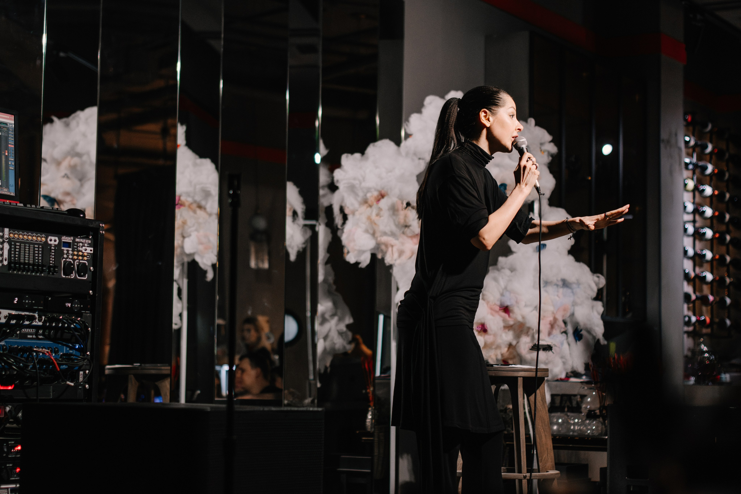 StandUp с Наташей Красновой. 1 апреля в Sketch. Фотограф в Челябинске Любовь Денисенко