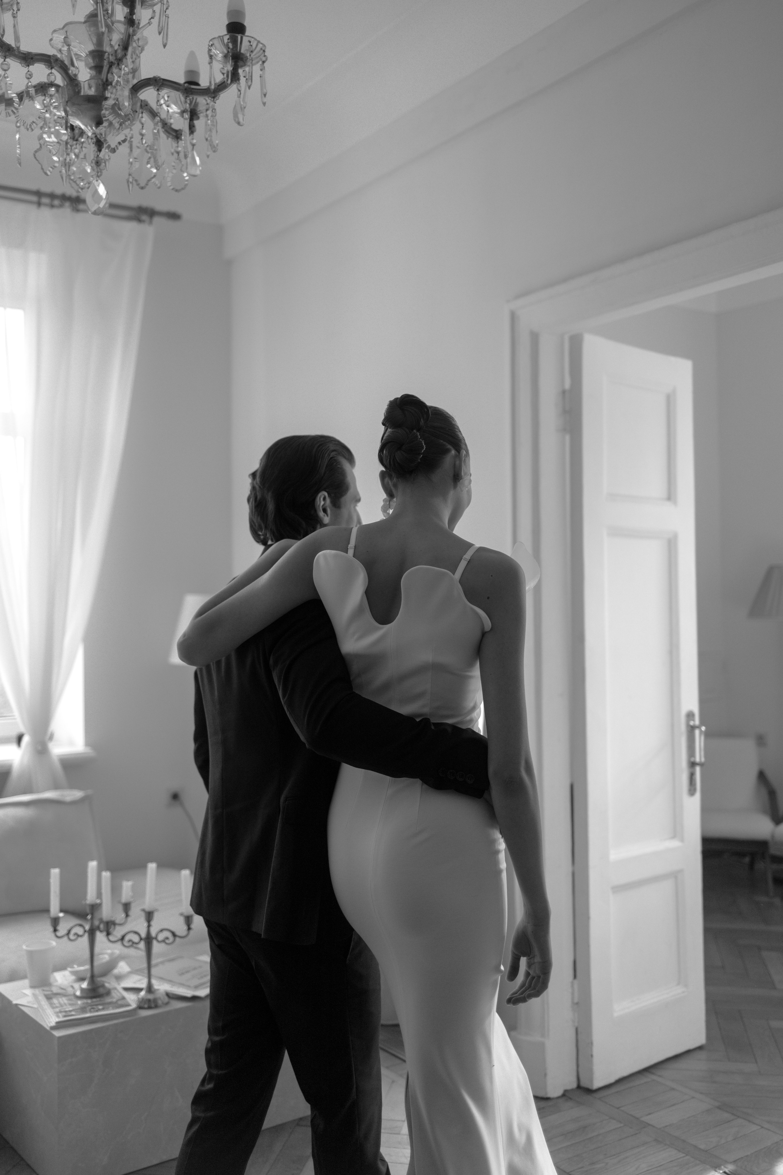 Сборы в апартаментах Тимофей & Наталья. Фотограф Москва|Комиссарова Наталья