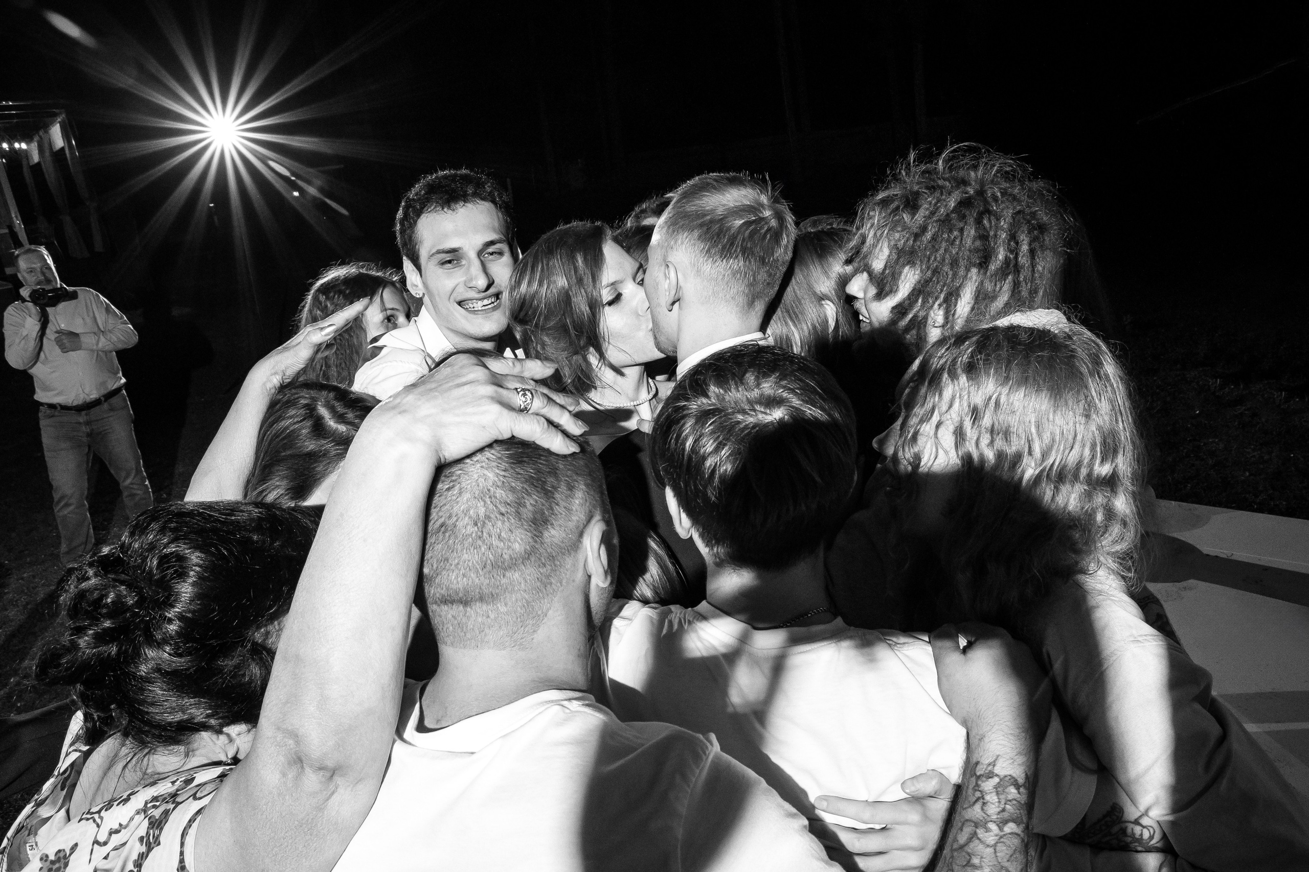 V | A. Чёрно-белая история любви. Свадебный фотограф Настя Шелл г. Череповец