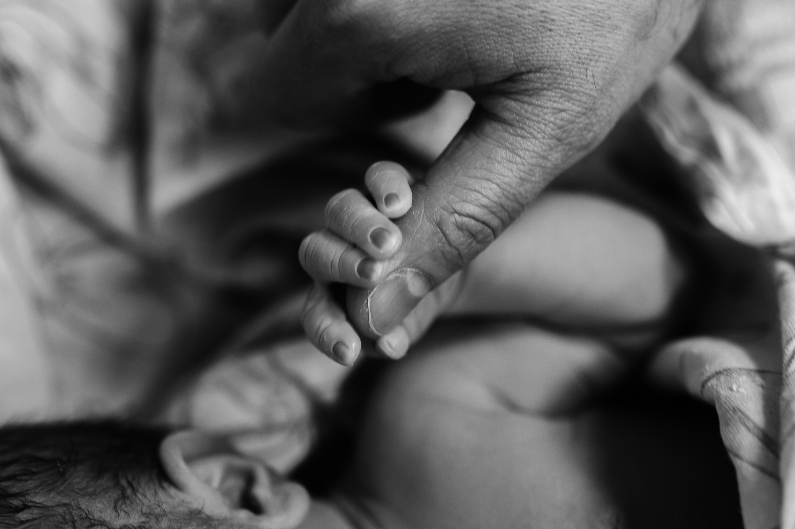 Фото родов. Алена Братчук семейный фотограф. Фотограф-видеограф на роды, таинства крещения