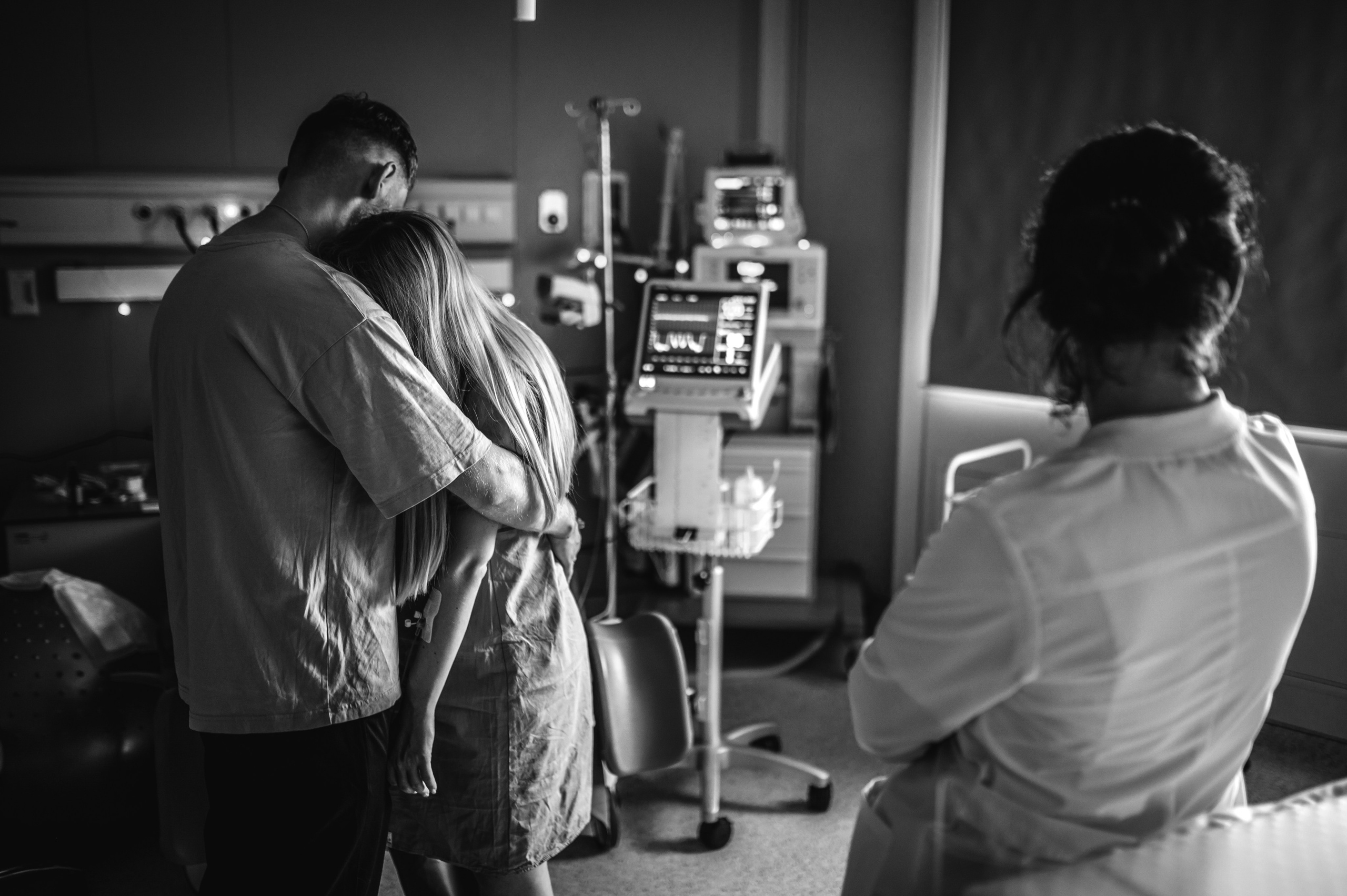 Фото родов. Алена Братчук семейный фотограф. Фотограф-видеограф на роды, таинства крещения