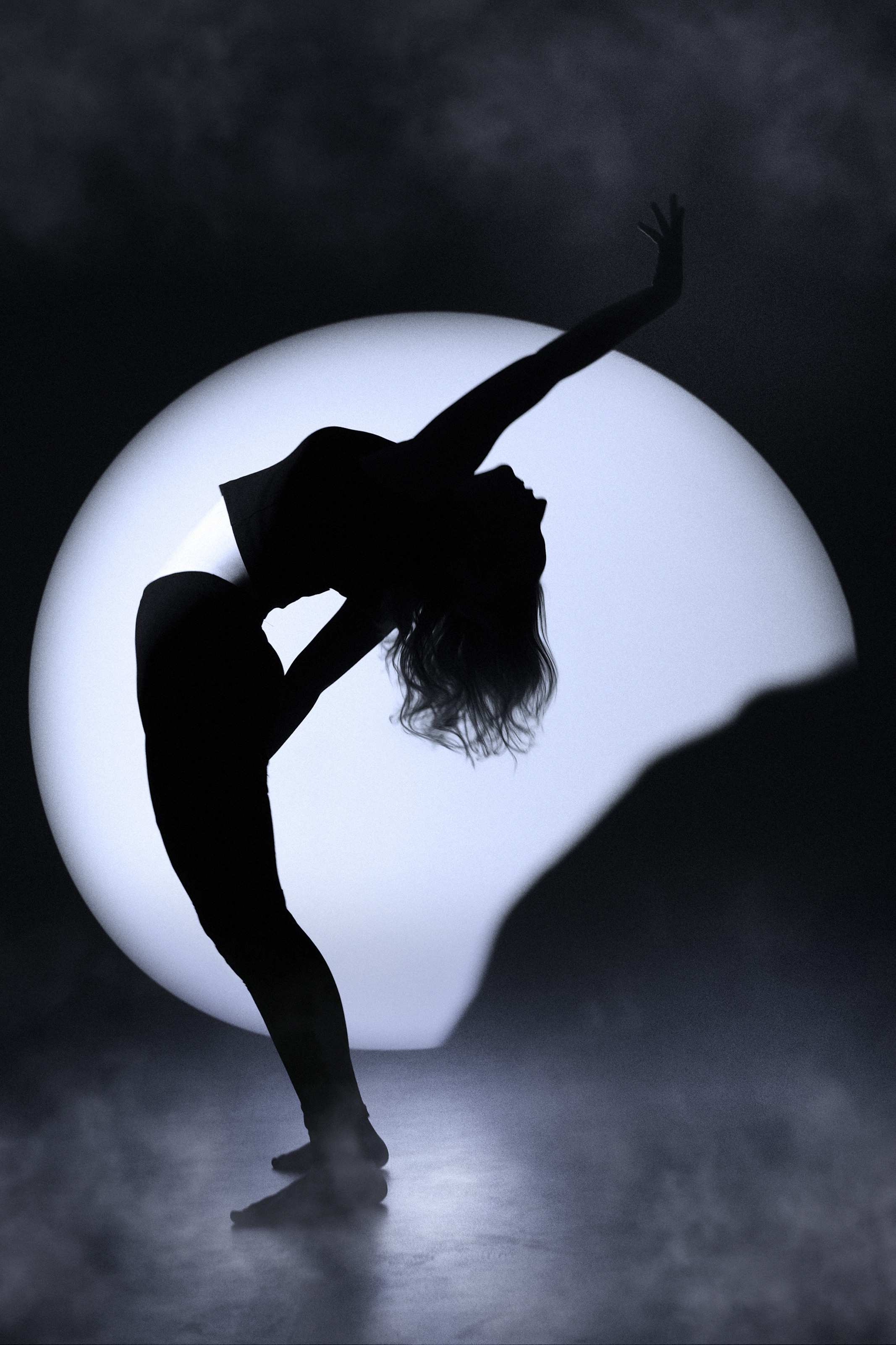 Силуэтная фотография в студии