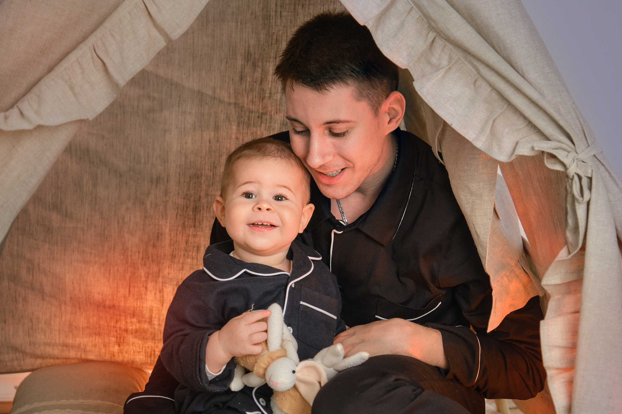 Семейная фотосессия в чёрном