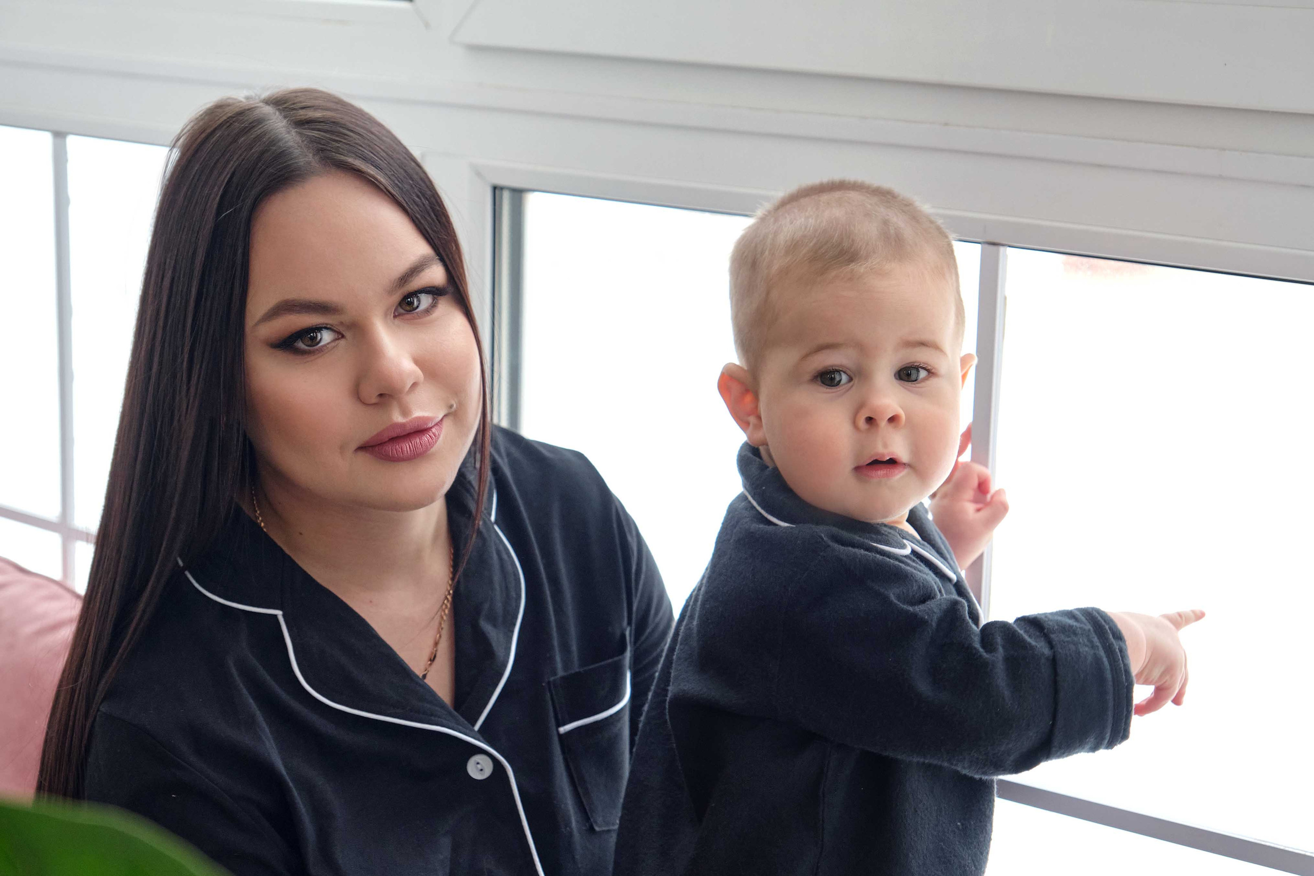 Семейная фотосессия в чёрном