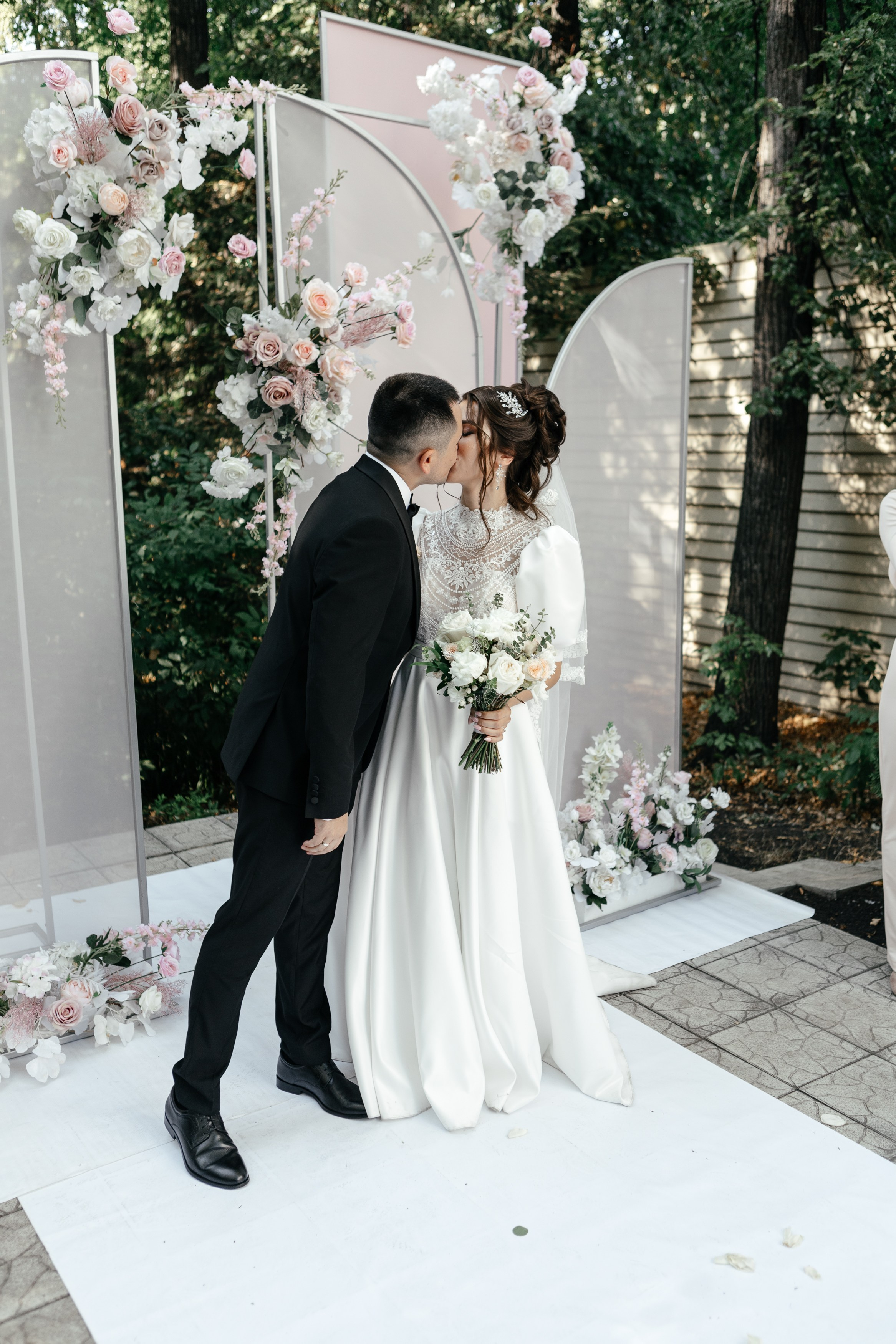 Свадебный фотограф Уфа — Руслан ГабдлисламовЖивые эмоции, красивые кадры, воспоминания на всю жизнь.Работаю по всей Республике Башкортоста. Свадебный фотограф Уфа Руслан Габдлисламов