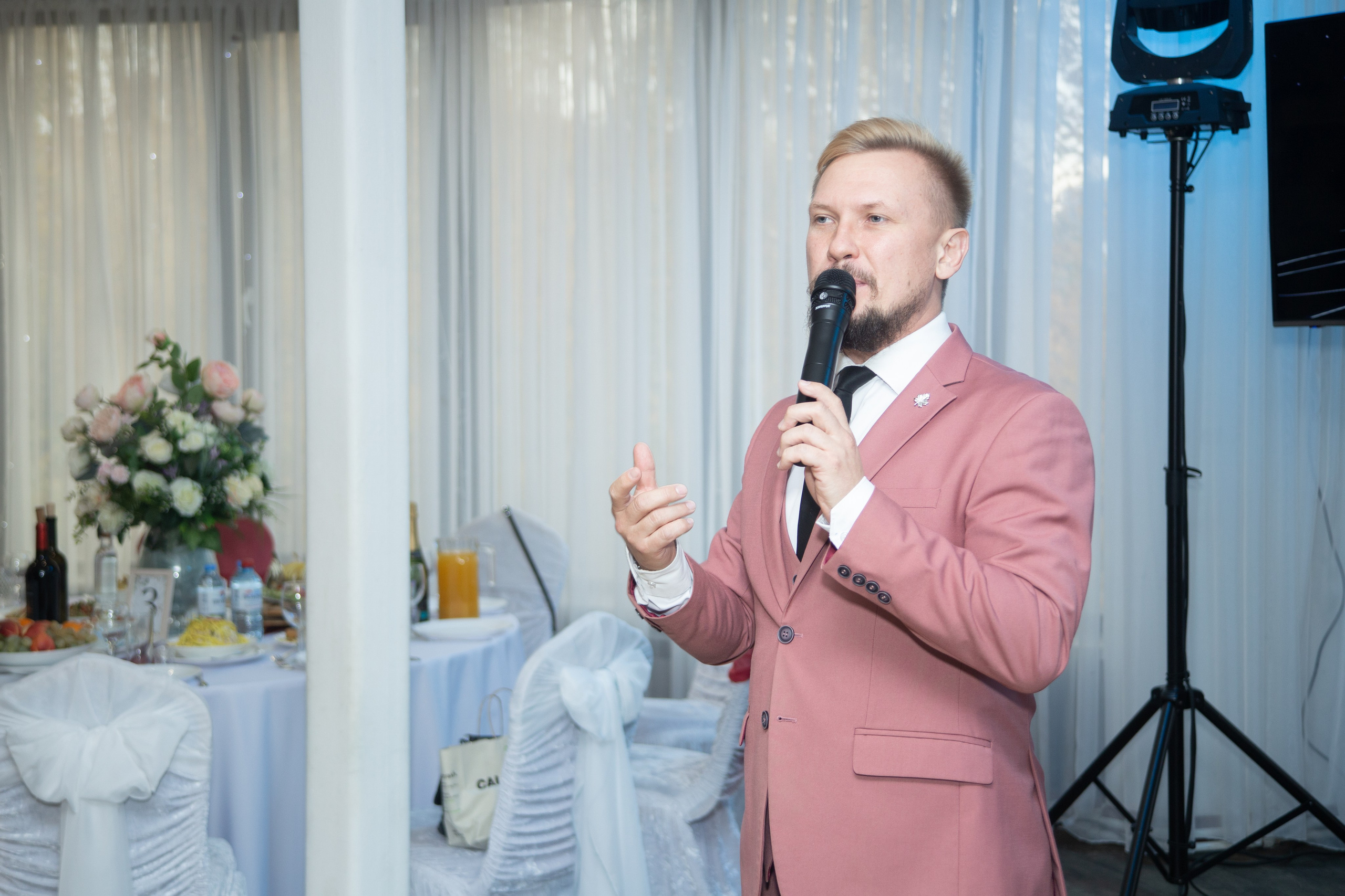 Артем & Влада. Свадебный и контент фотограф в Новосибирске Еремин Александр