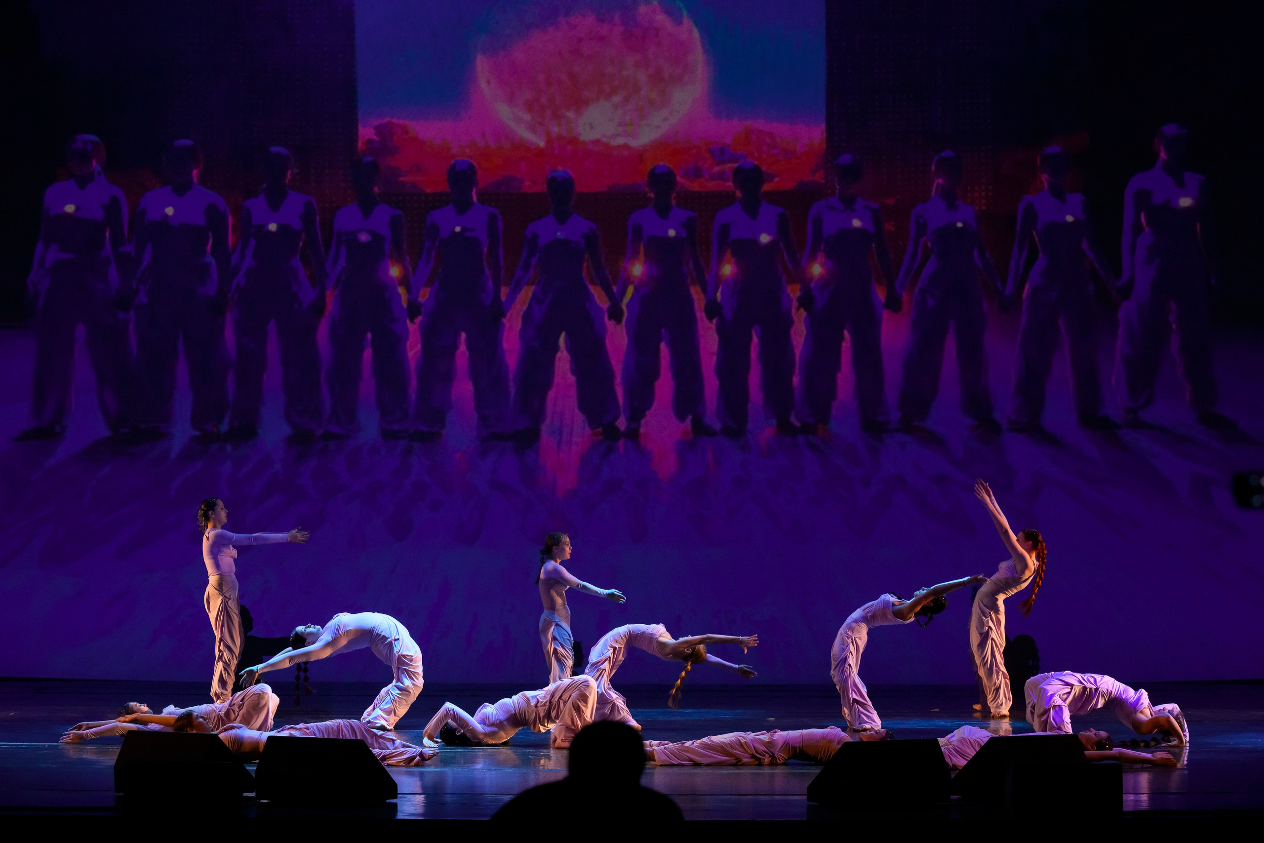 23 апреля, часть 2, БКЗ Октябрьский, г. Санкт-Петербург. Золотое яблочко