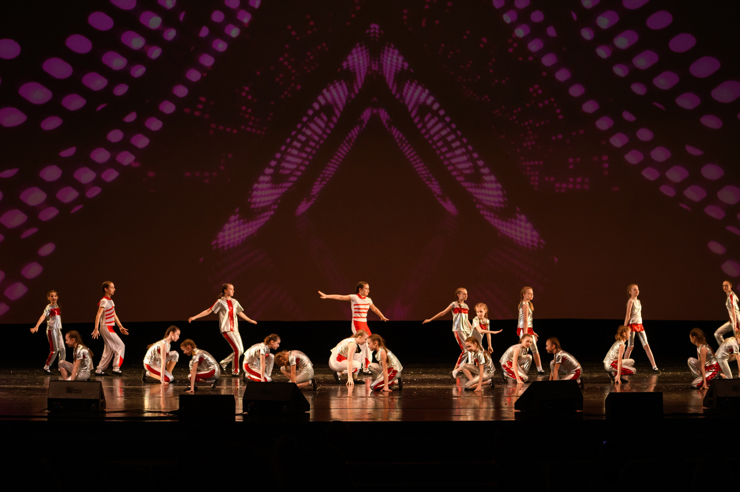 23 апреля, часть 2, БКЗ Октябрьский, г. Санкт-Петербург. Золотое яблочко