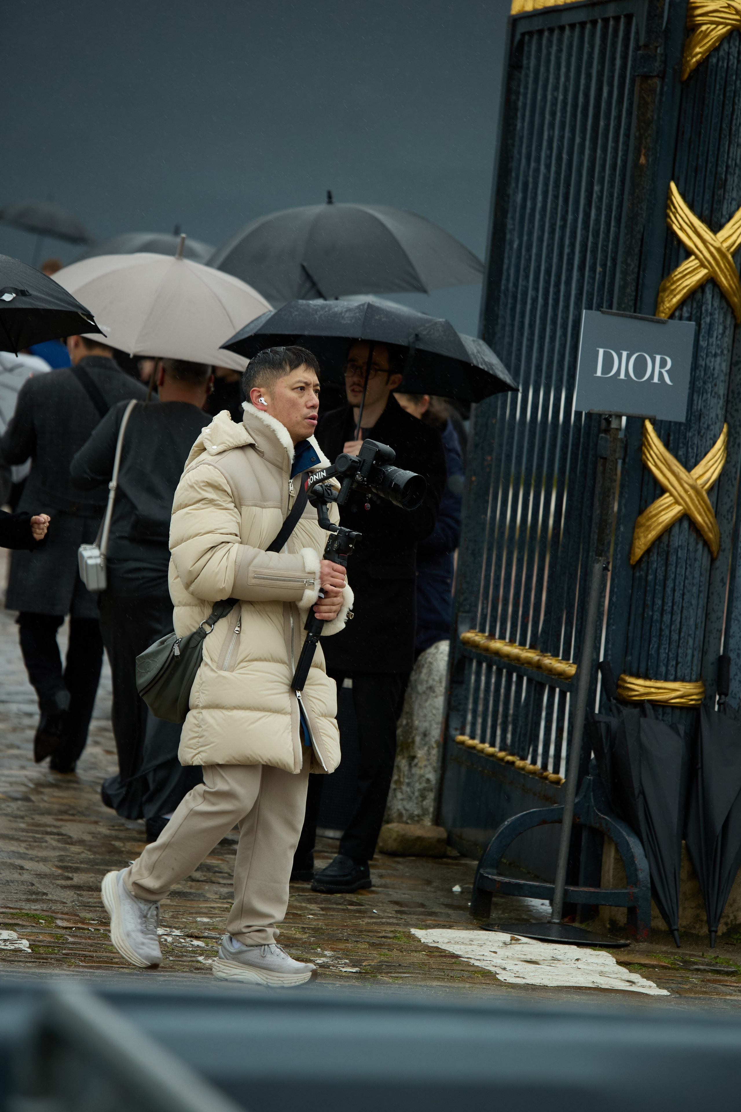PFW MENSWEAR FALL/WINTER 25/26 DIOR. Photographer in Milan Ivan Goncharov