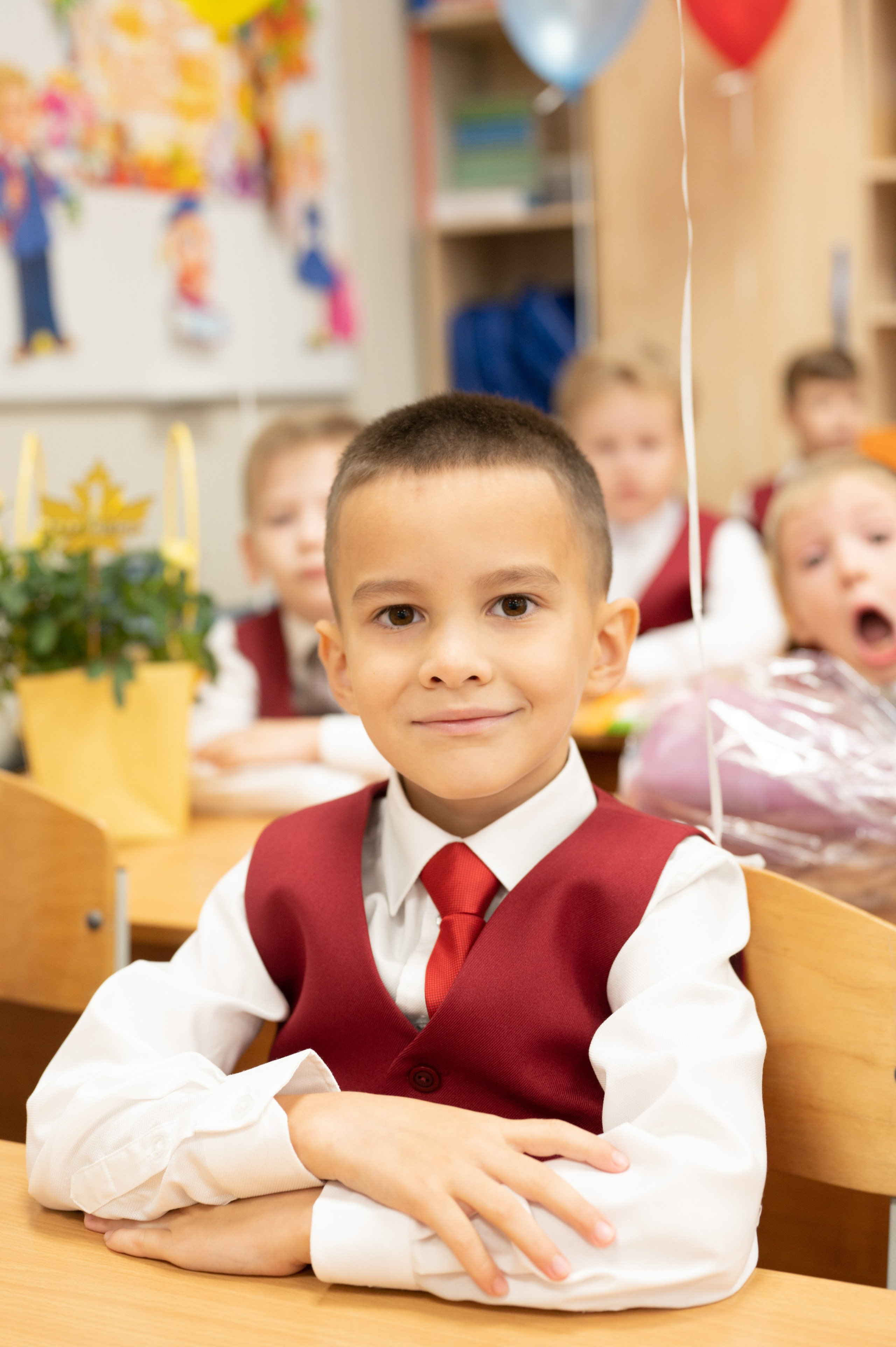 1 сентября 1 К 16 гимназия репортаж, линейка +в классе. Фотограф новорожденных, семейный детский в Тюмени Татьяна Морозова