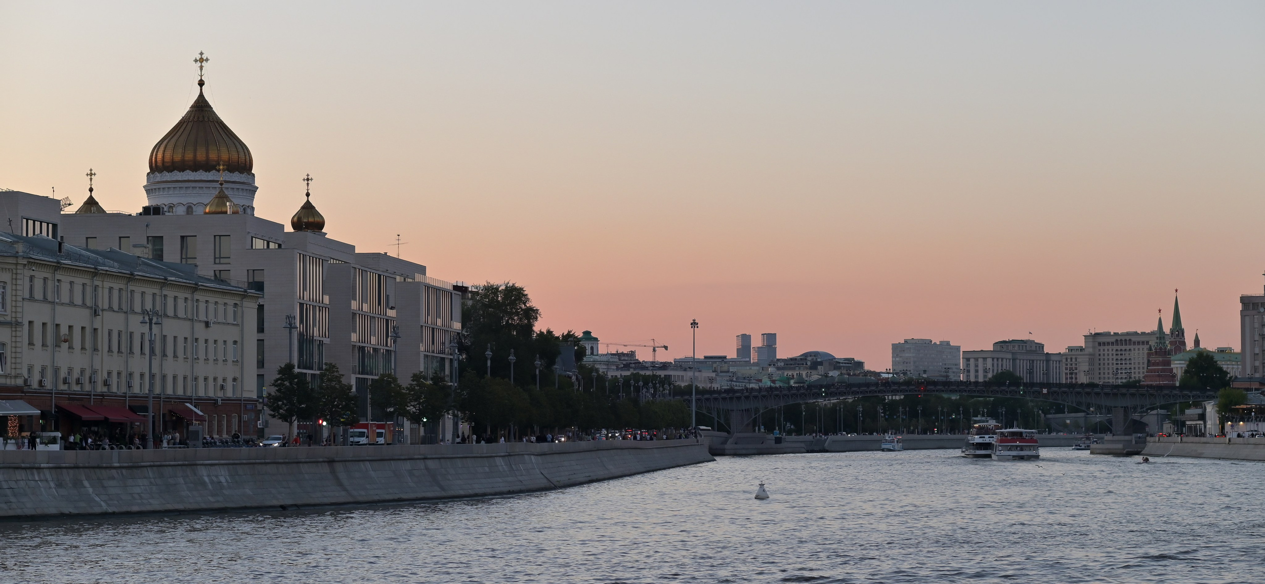 20240706 Киевская, Музеон, Библиотека. Дмитрий Ремизов. Фотография, как хобби