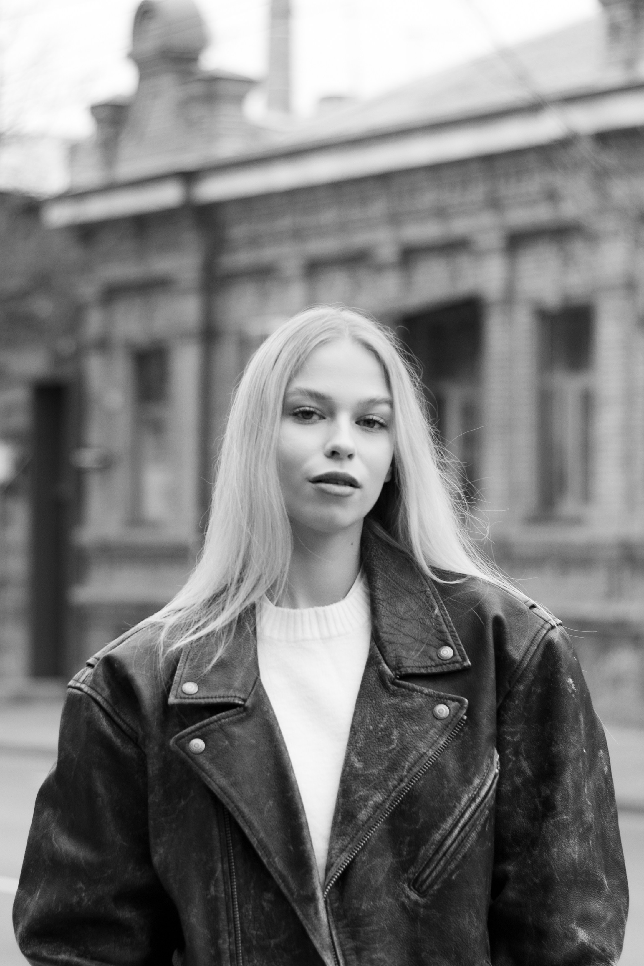 Портрет в городской среде. Фотограф в Краснодаре Кристина Филиппова