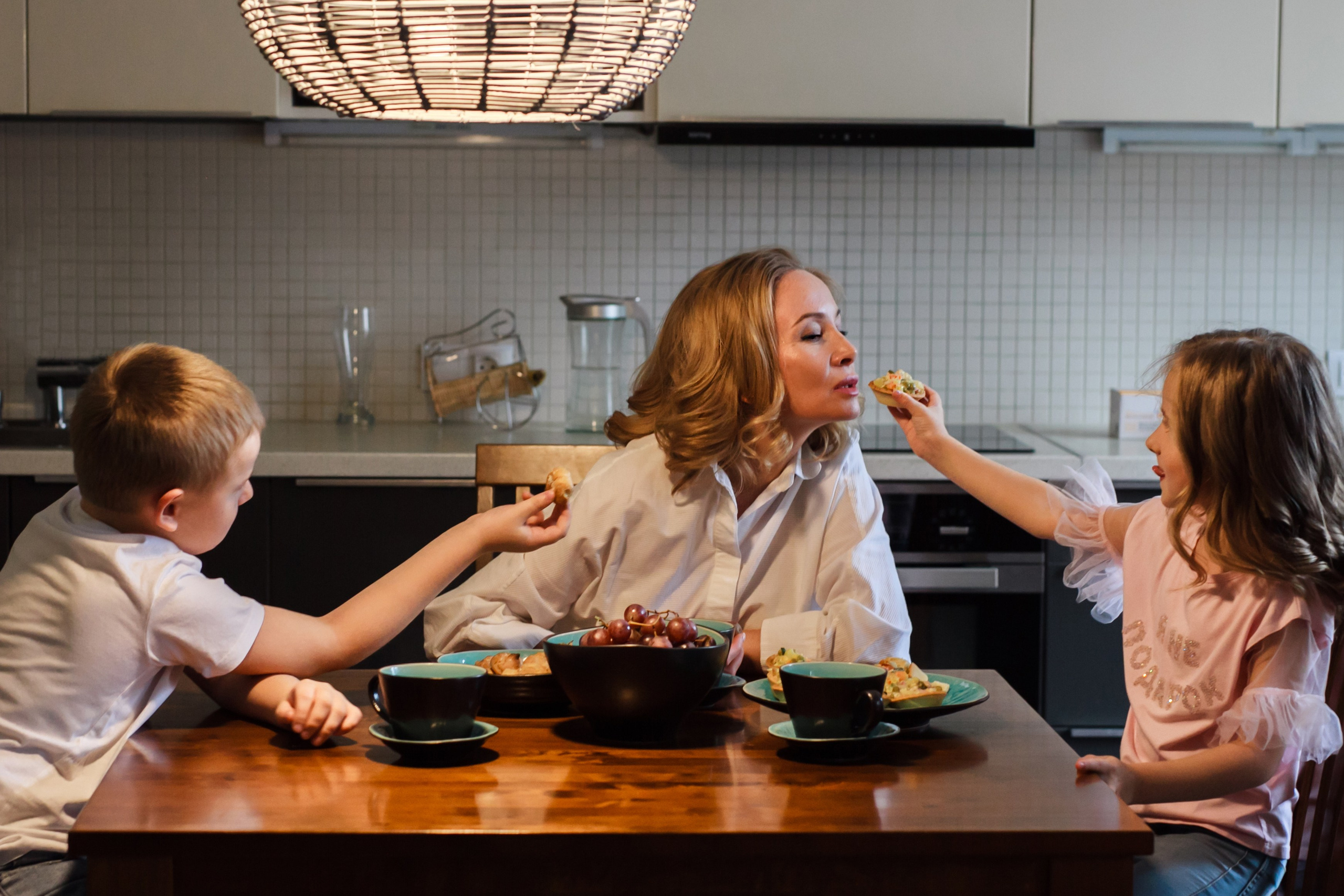 Домашняя съёмка. Свадебный, семейный и контент фотограф в Санкт- Петербурге Елена Грие