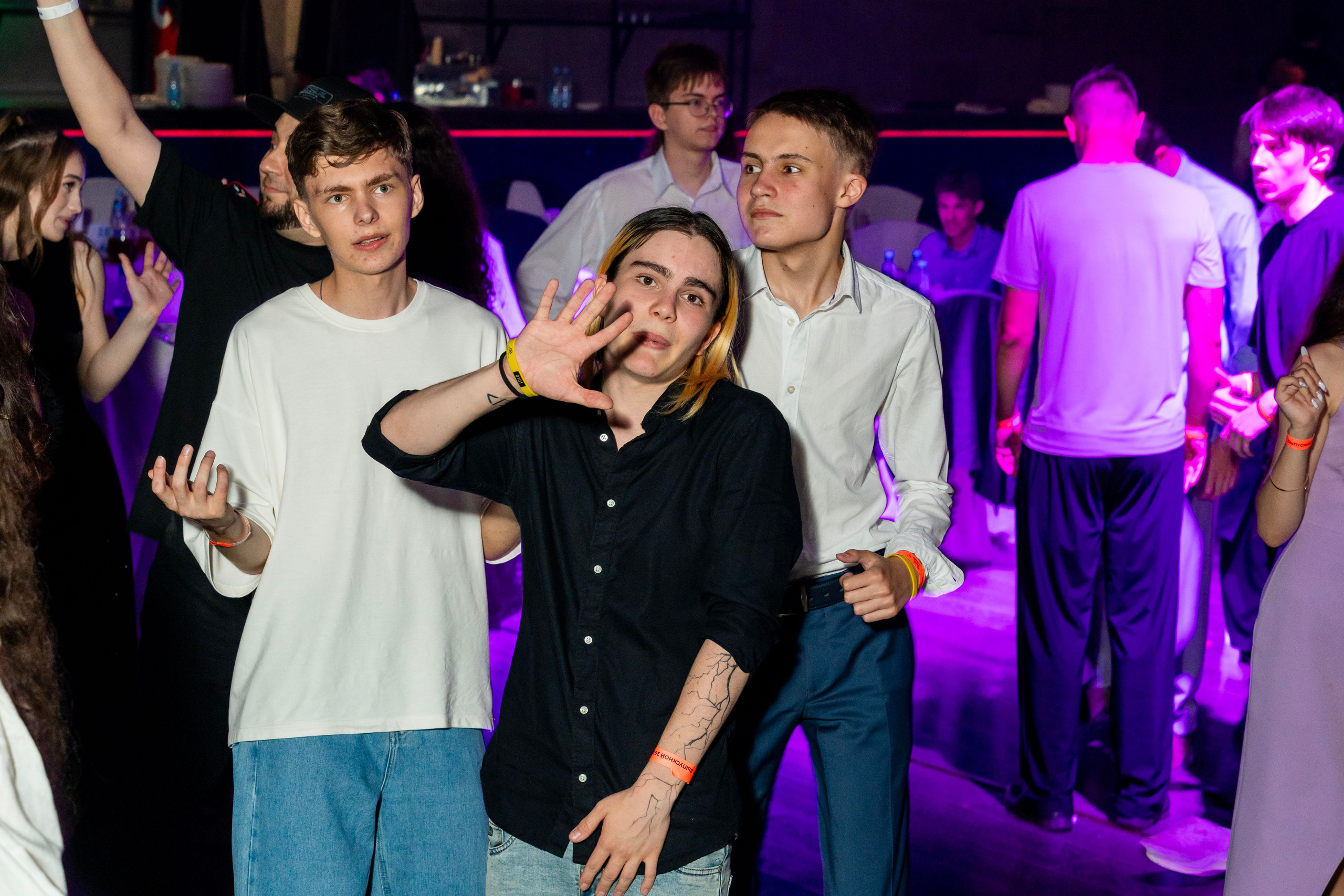 Выпускные 11 кл. Фотограф Юлия Попова