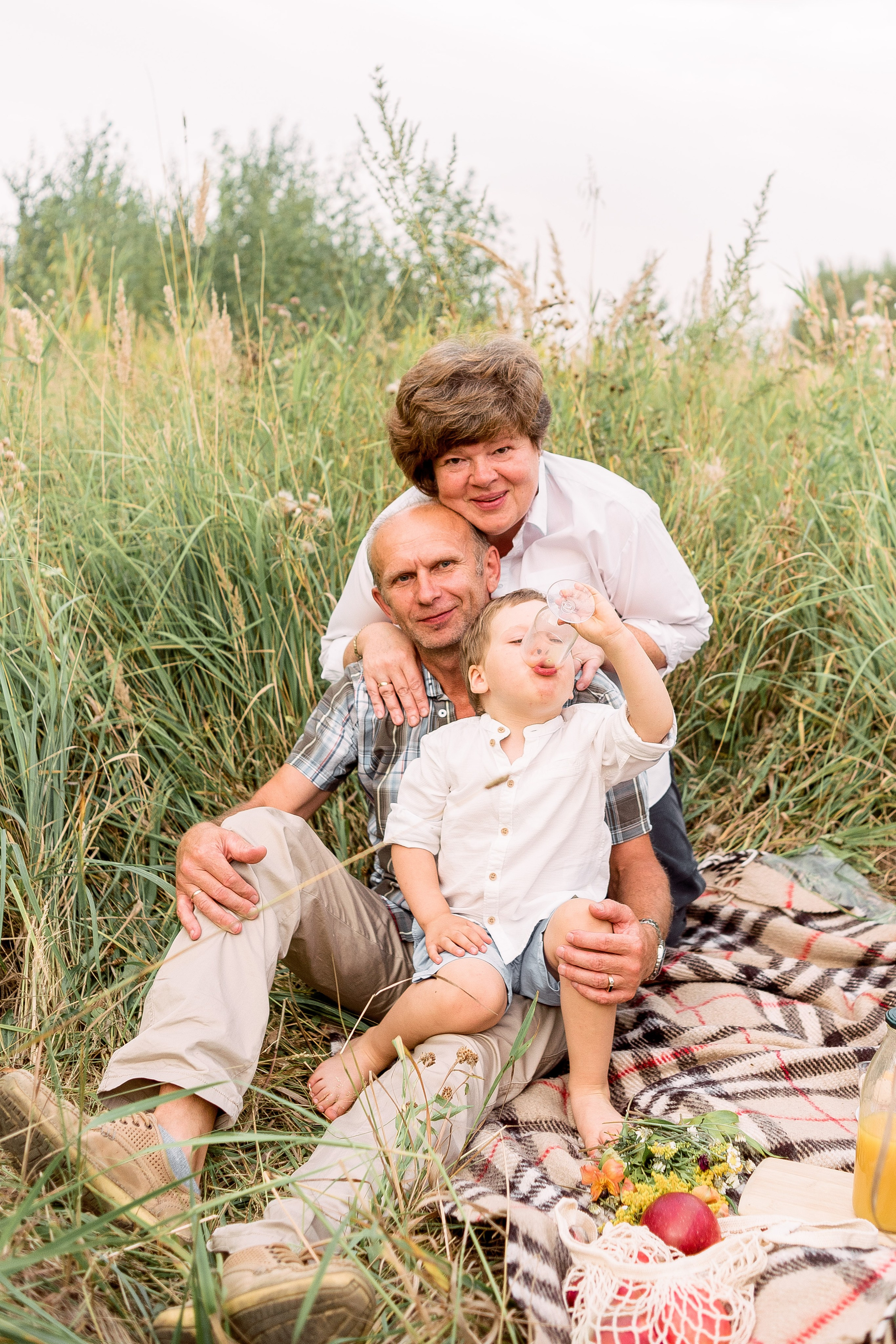 В поле. Фотограф Юлия Попова