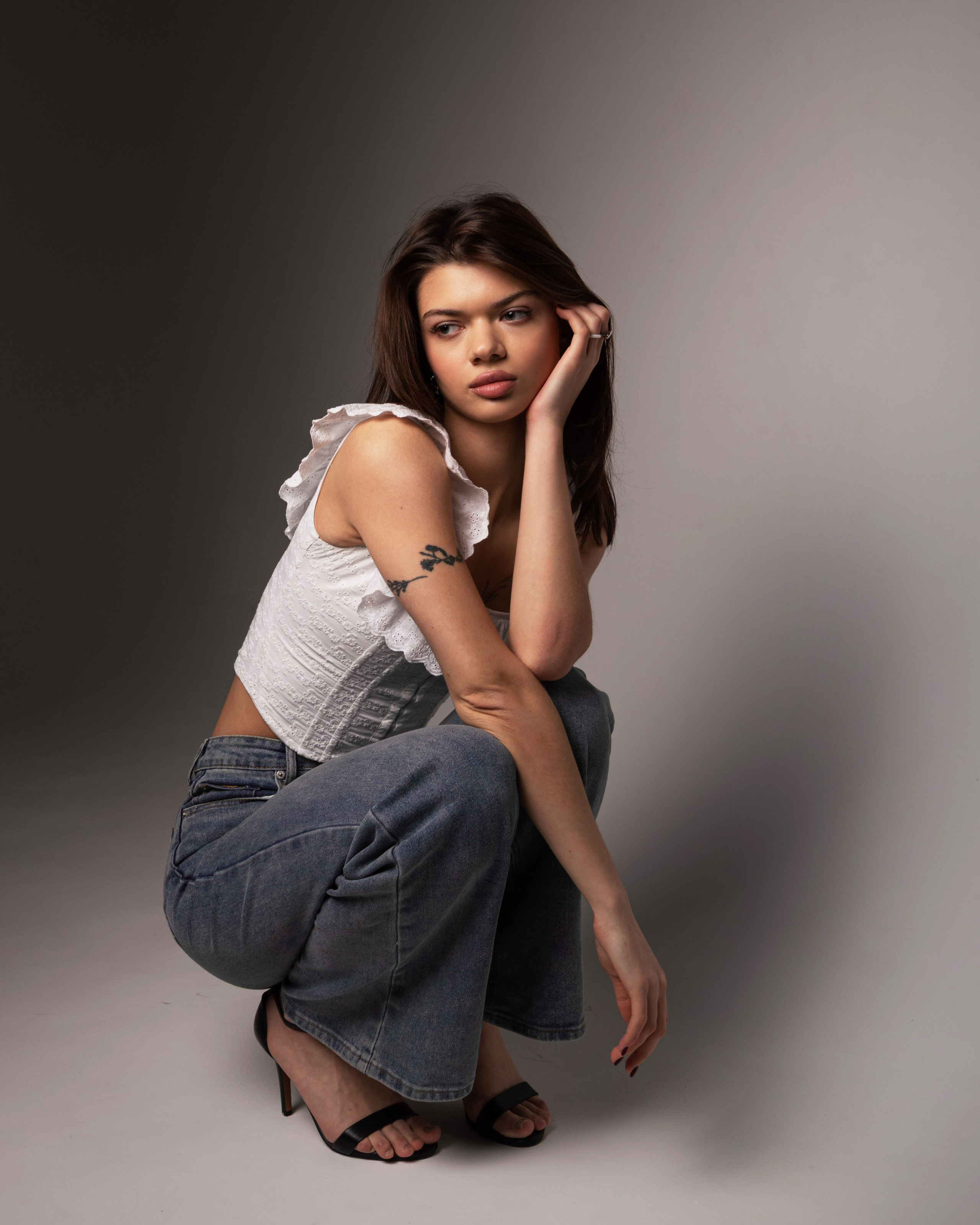 Студийная индивидуальная фотосессия. Фотостудия в Балашихе Железнодорожный  — почасовая аренда, бронь онлайн