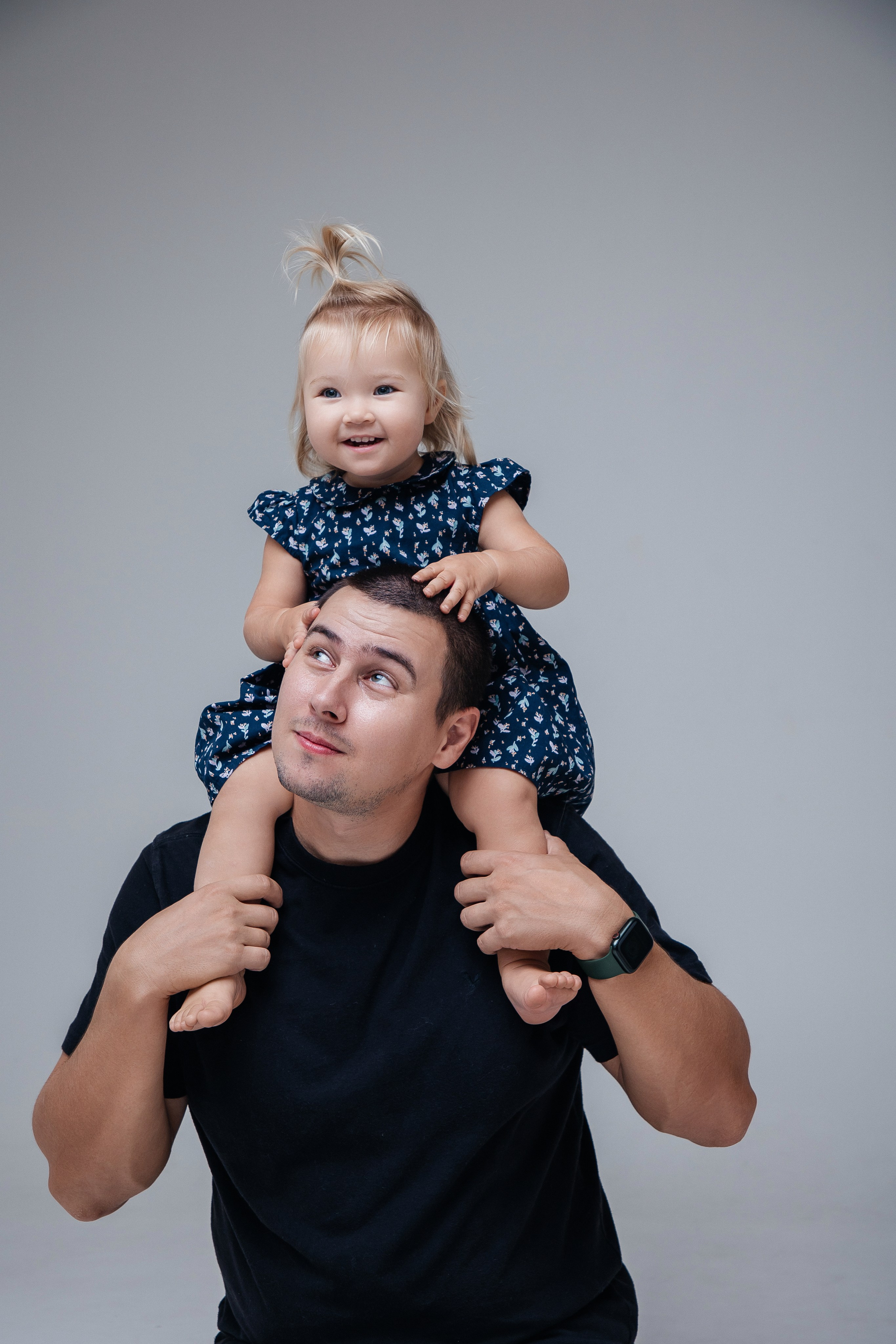 Настя и семья. Фотограф Денис Лесковский (Тюмень)