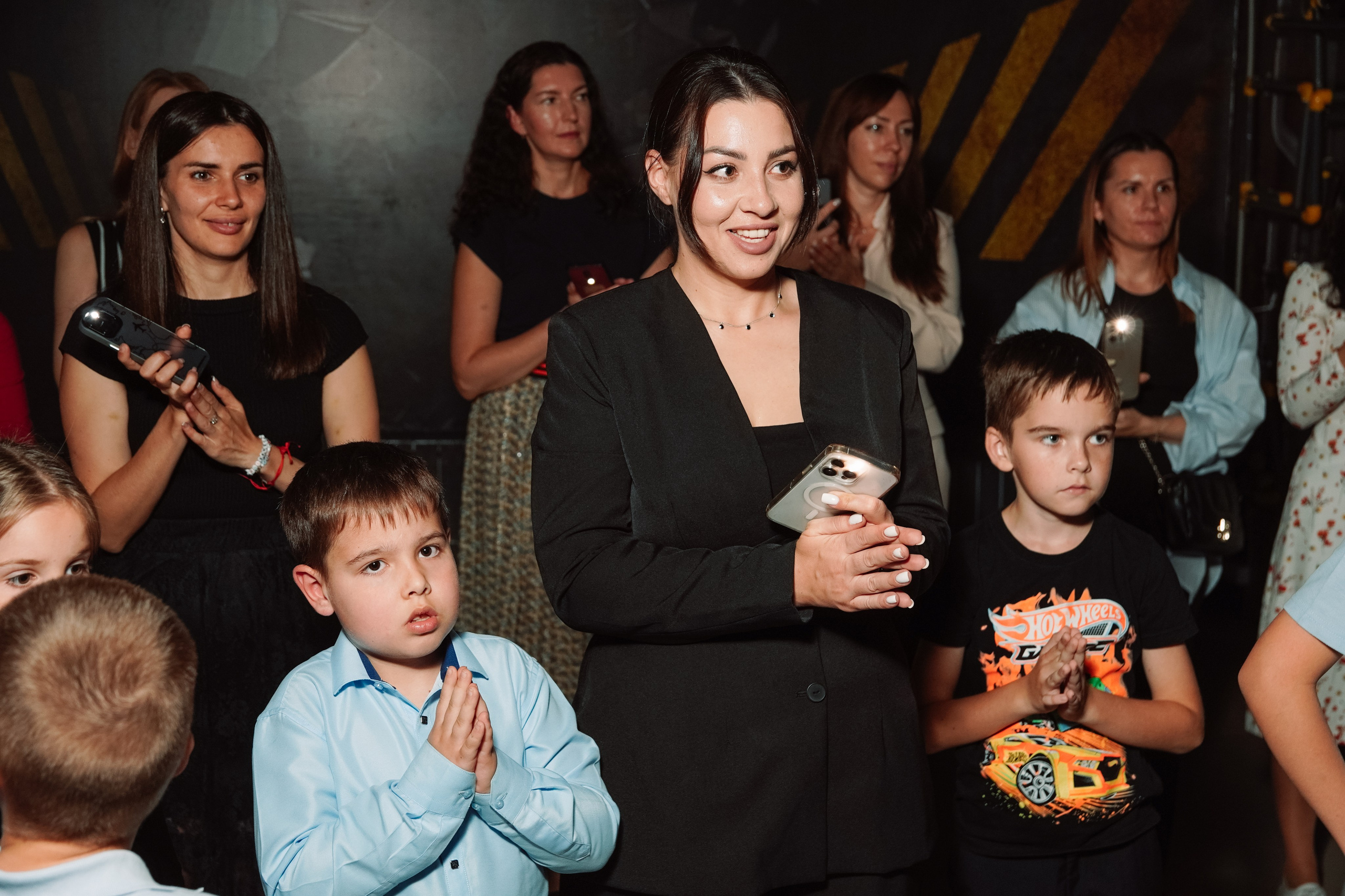 PEKA_POHUDEL. Фото | Видео Контент Мишель Ватаманюк