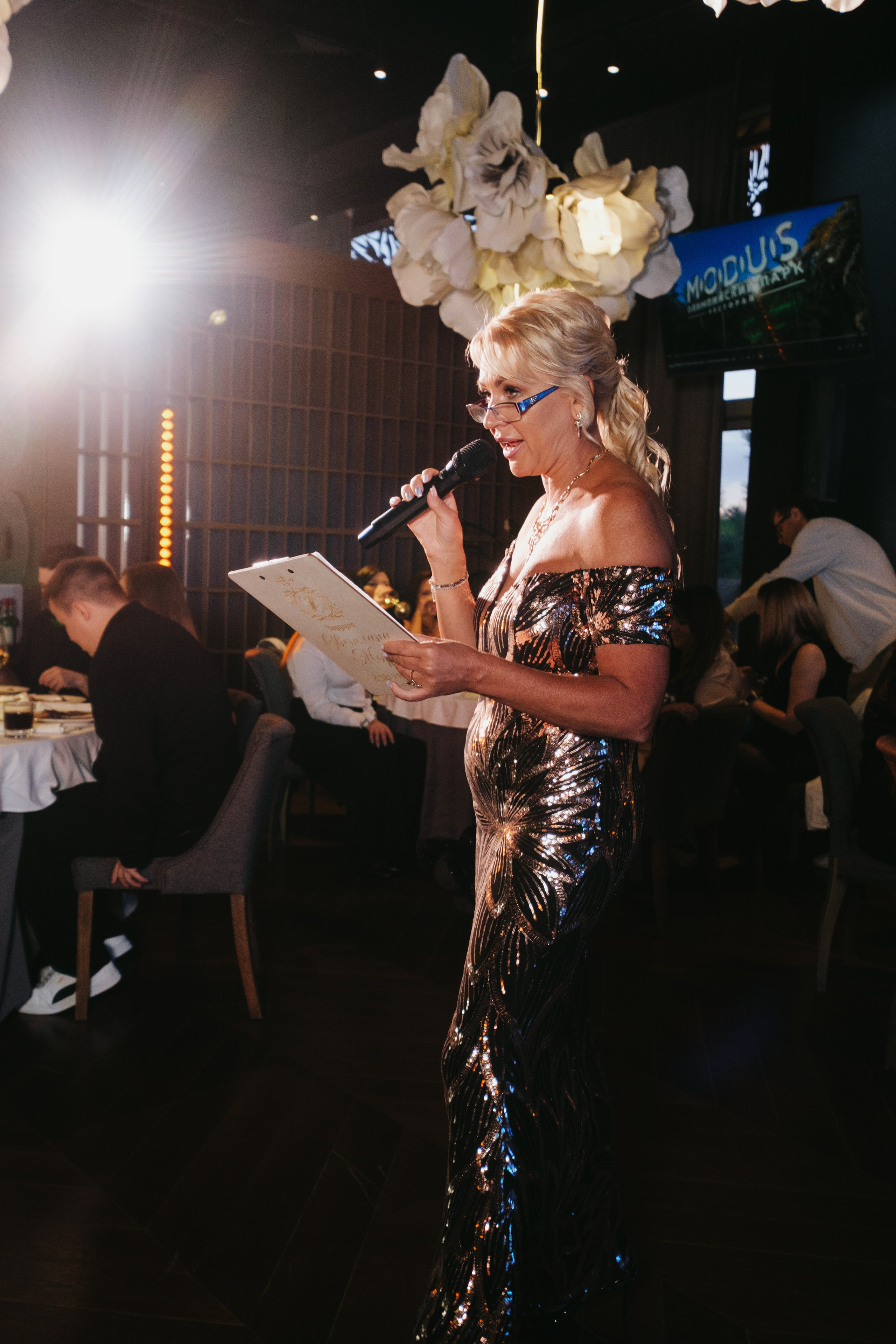 Корпоратив в Сириусу (Адлер) 10 лет компании. Свадебный фотограф Денис Ожигин в Краснодаре и крае. Эмоциональная и стильная съемка вашего дня