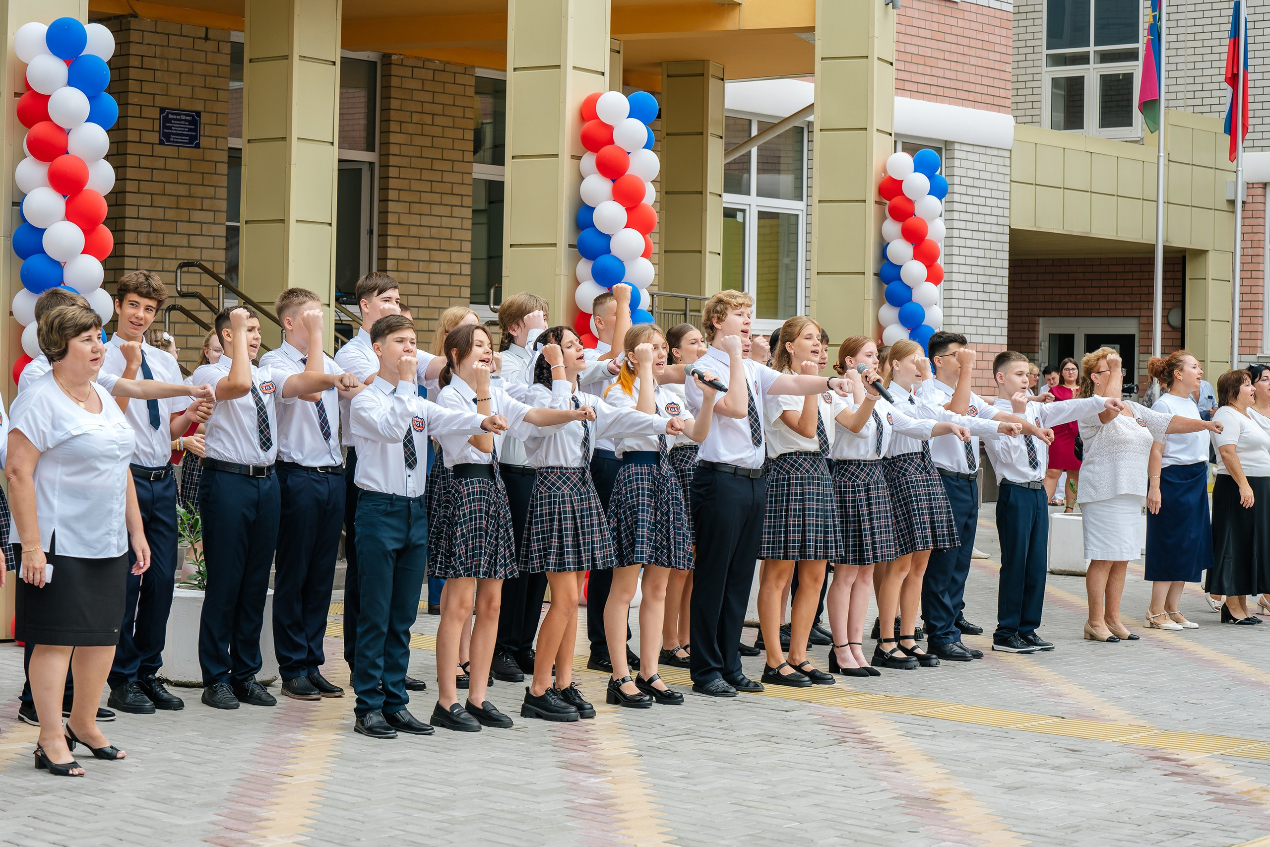 1 сентября. Выпускные альбомы, школьные фотосессии в городе Новороссийске