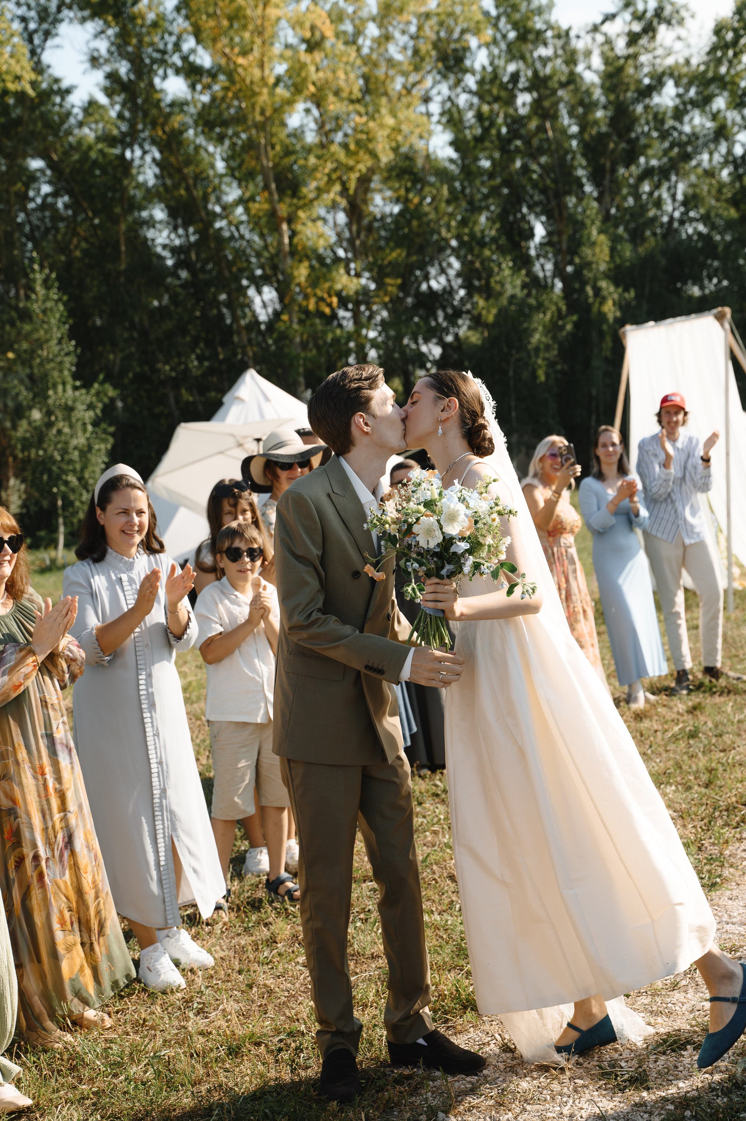 Держась за руки…. Свадебный фотограф Тольятти Самара Холмов Артем