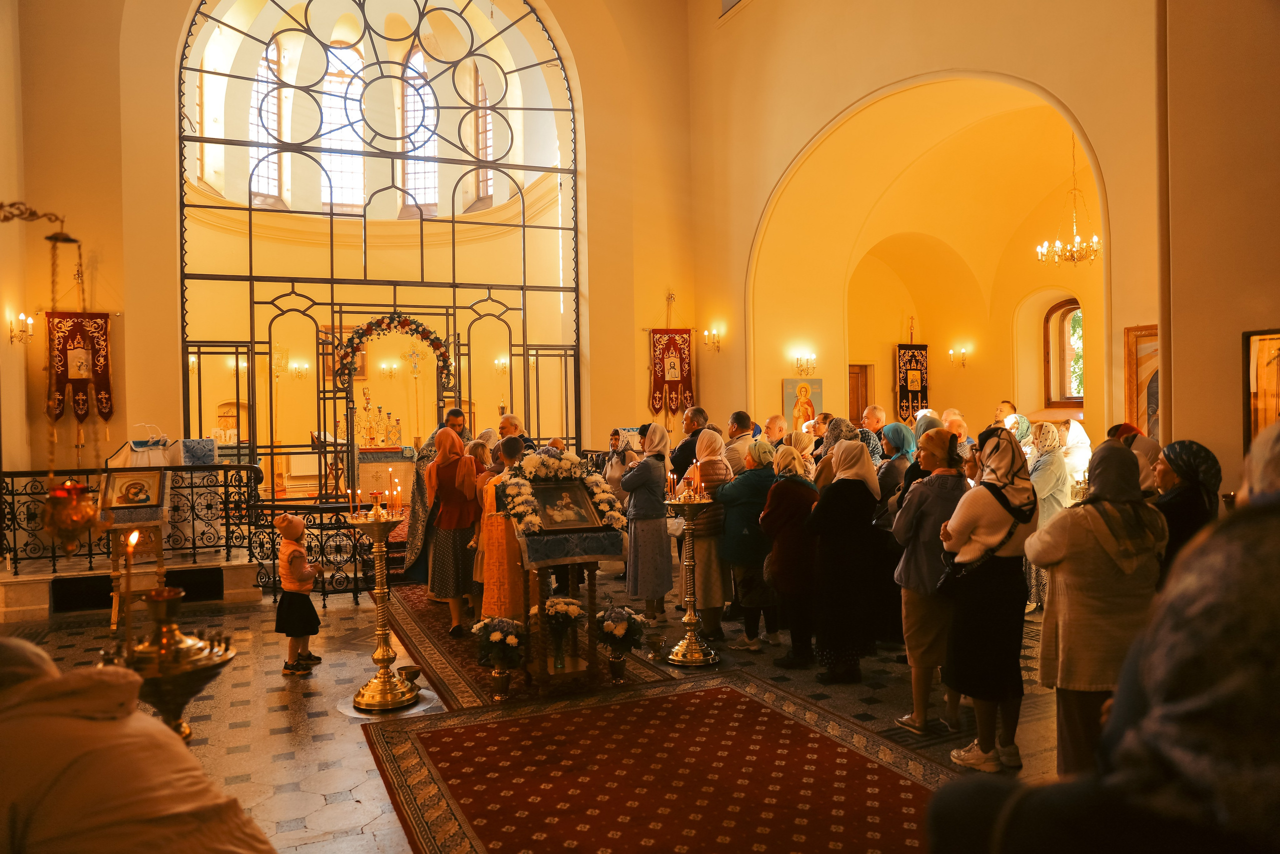 Служба в церкви