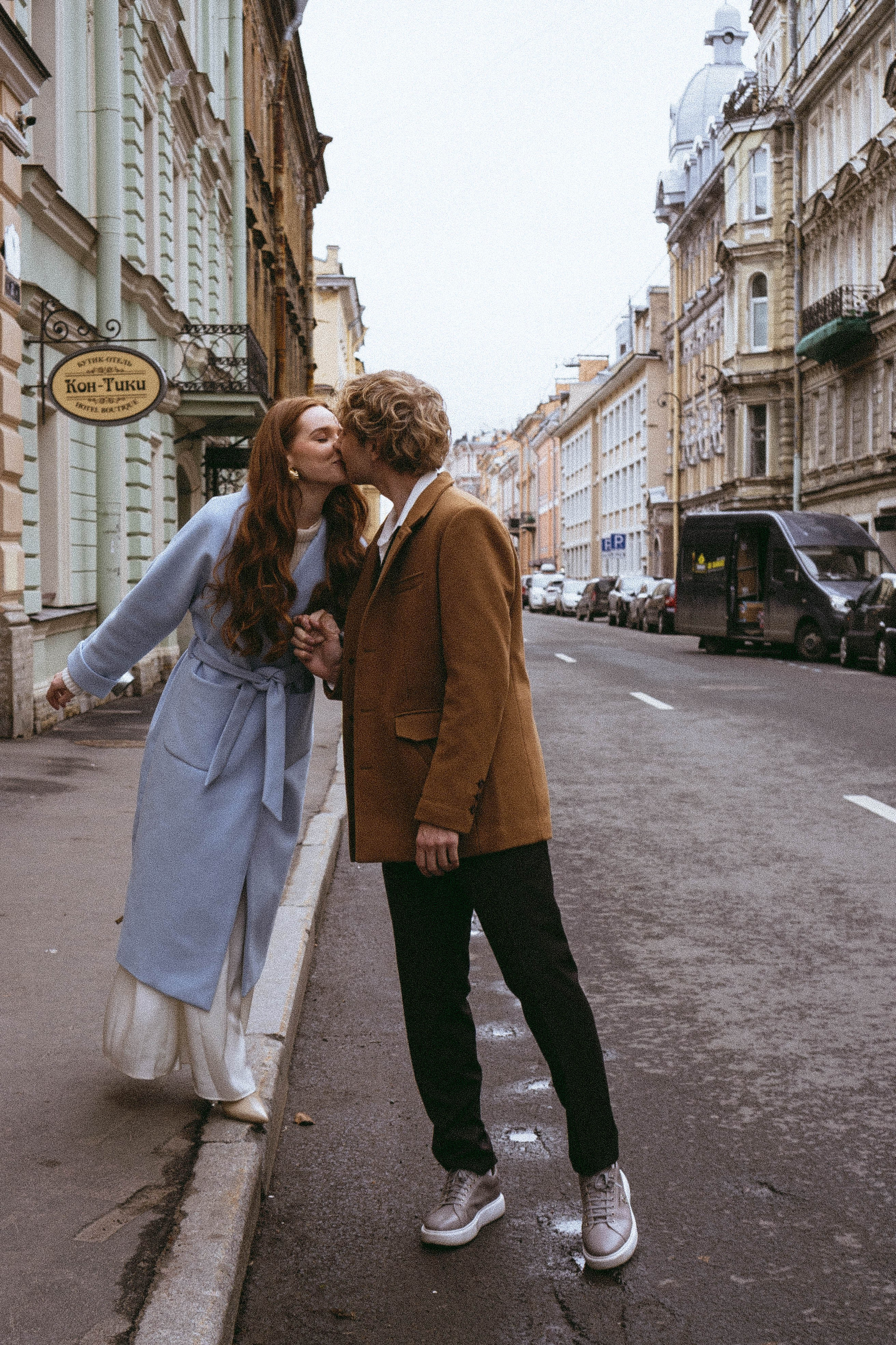 СВАДЕБНАЯ ПРОГУЛКА ПО ПЕТРОГРАДКЕ ВЕСНОЙ (ФОТОСЕССИИЯ ПАРЫ СВАДЕБНАЯ). Профессиональный фотограф, Санкт-Петербург — Виктория Богомолова