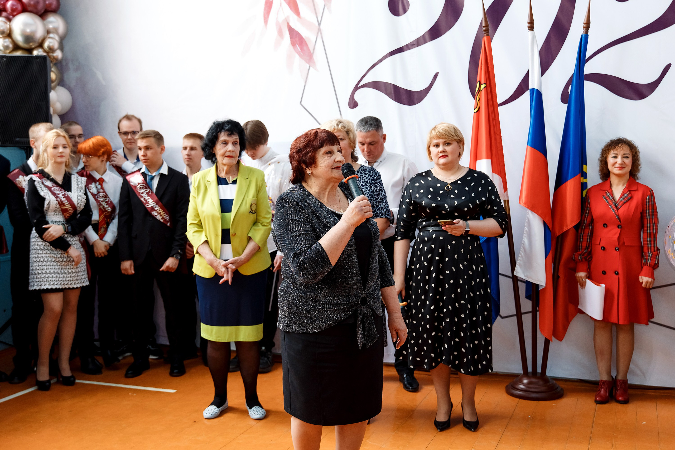 11 класс Последний звонок. Фотограф Любовь Корниенко, Примоский край