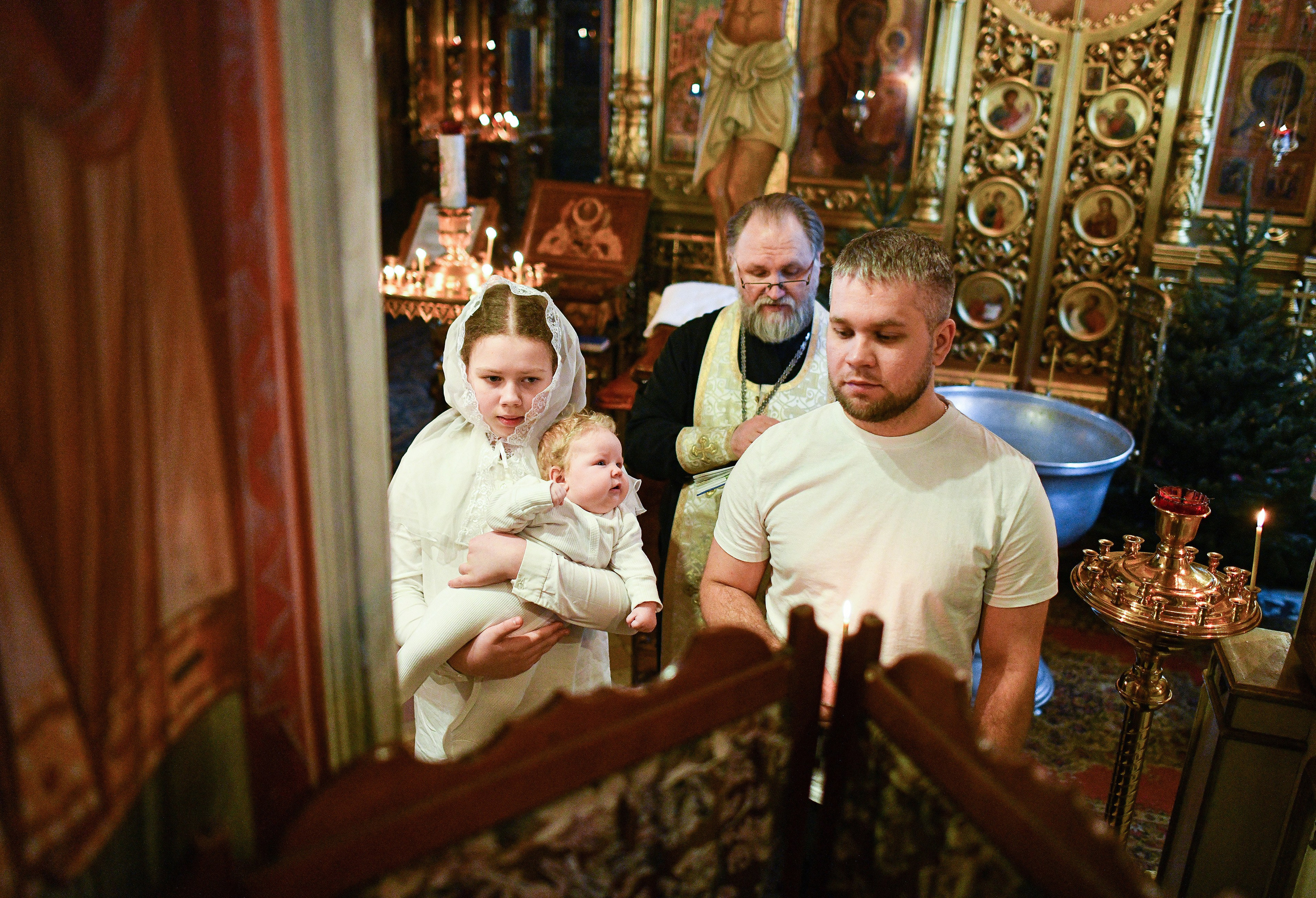 Крещение Анны. Храм Зосимы и Савватия. Гольяново. Свадебный и портретный фотограф в Москве Галина Борисова