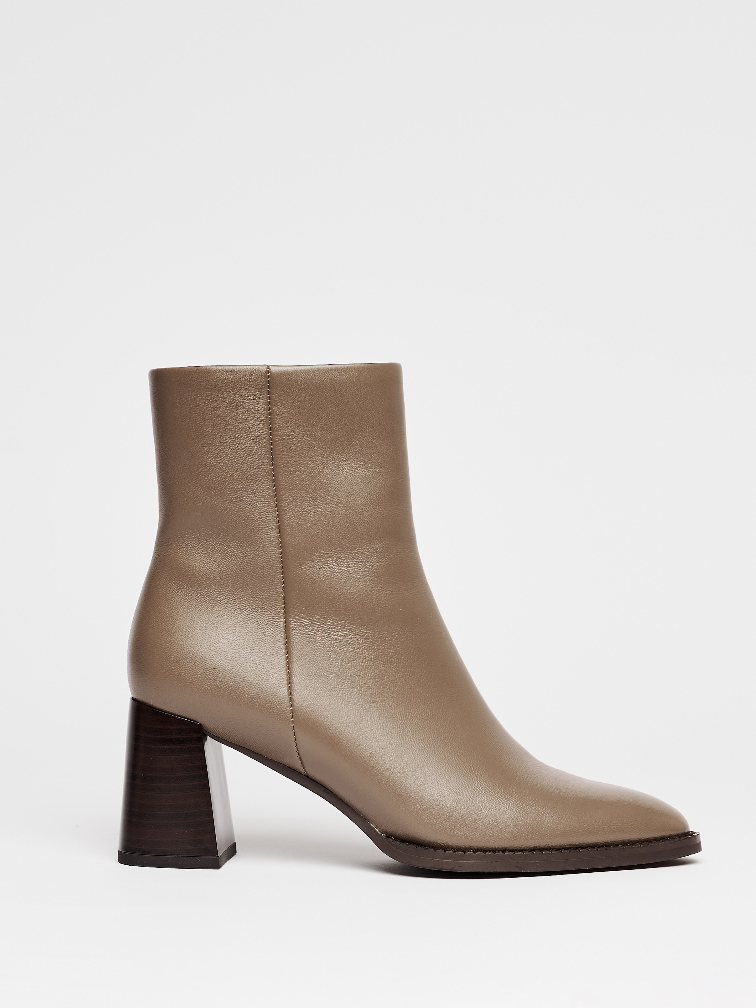 Съёмка для бренда Salamander. Fashion фотограф в Москве Ксения Чупрунова