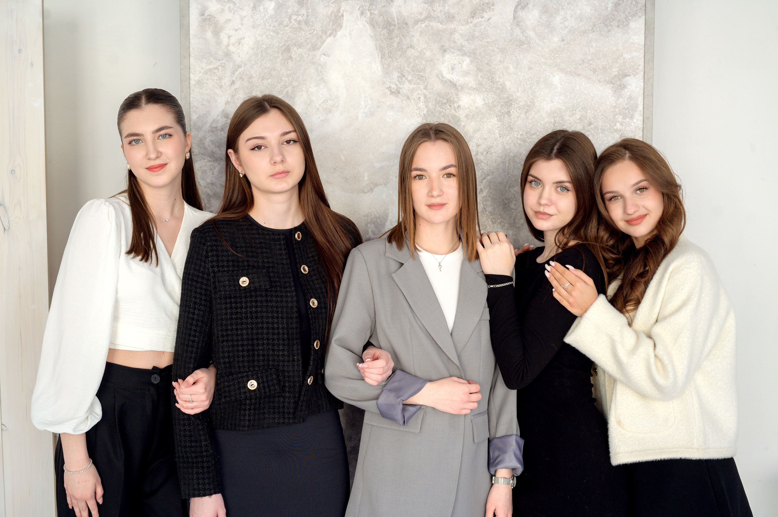 11 класс. студия. Фотограф новорожденных, семейный детский в Тюмени Татьяна Морозова