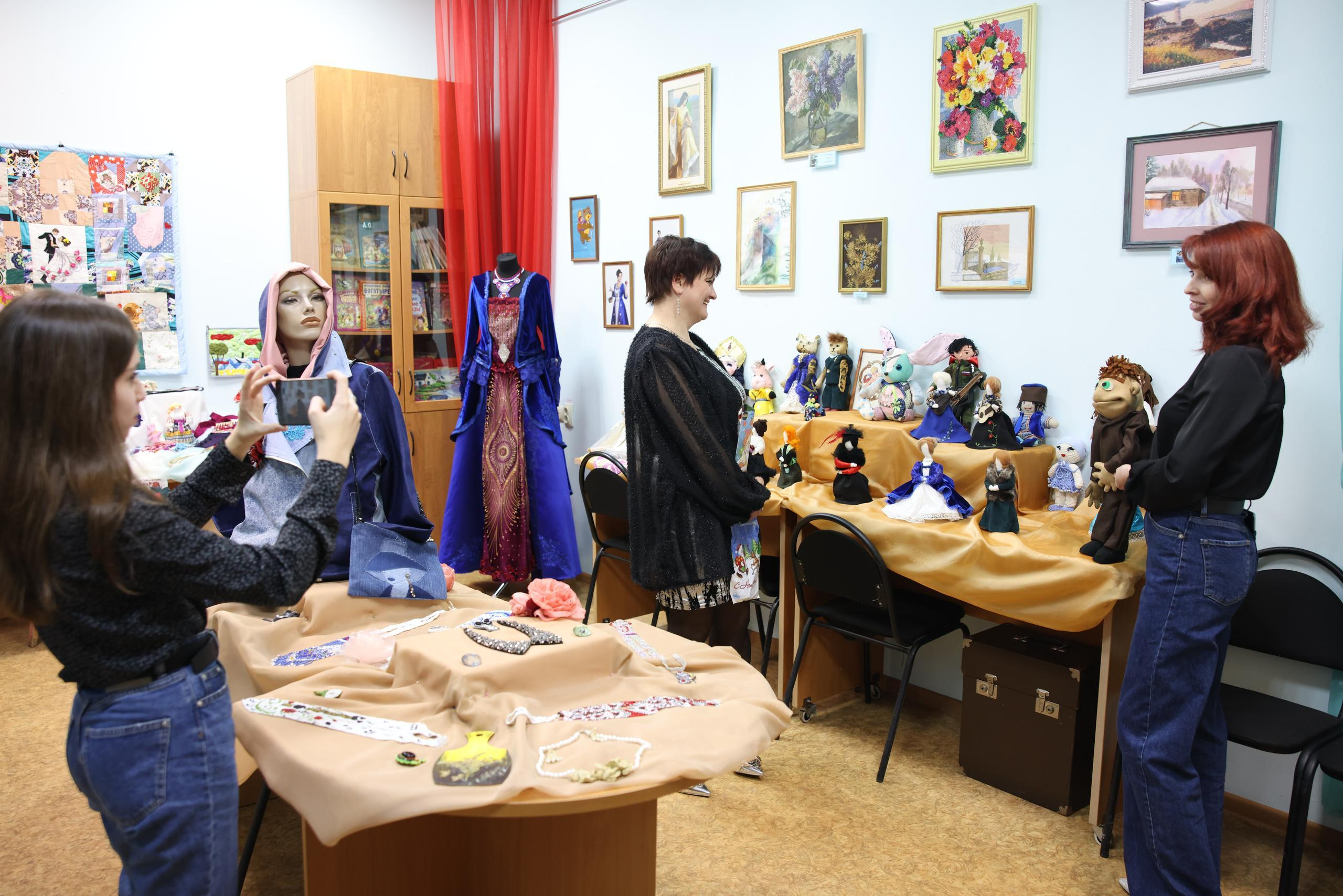 Открытие выставки «Сделано с любовью» Светланы Барабановой. Фотограф в Туле Крупский АнДРей. Фотостудия «КАДР71» в Туле