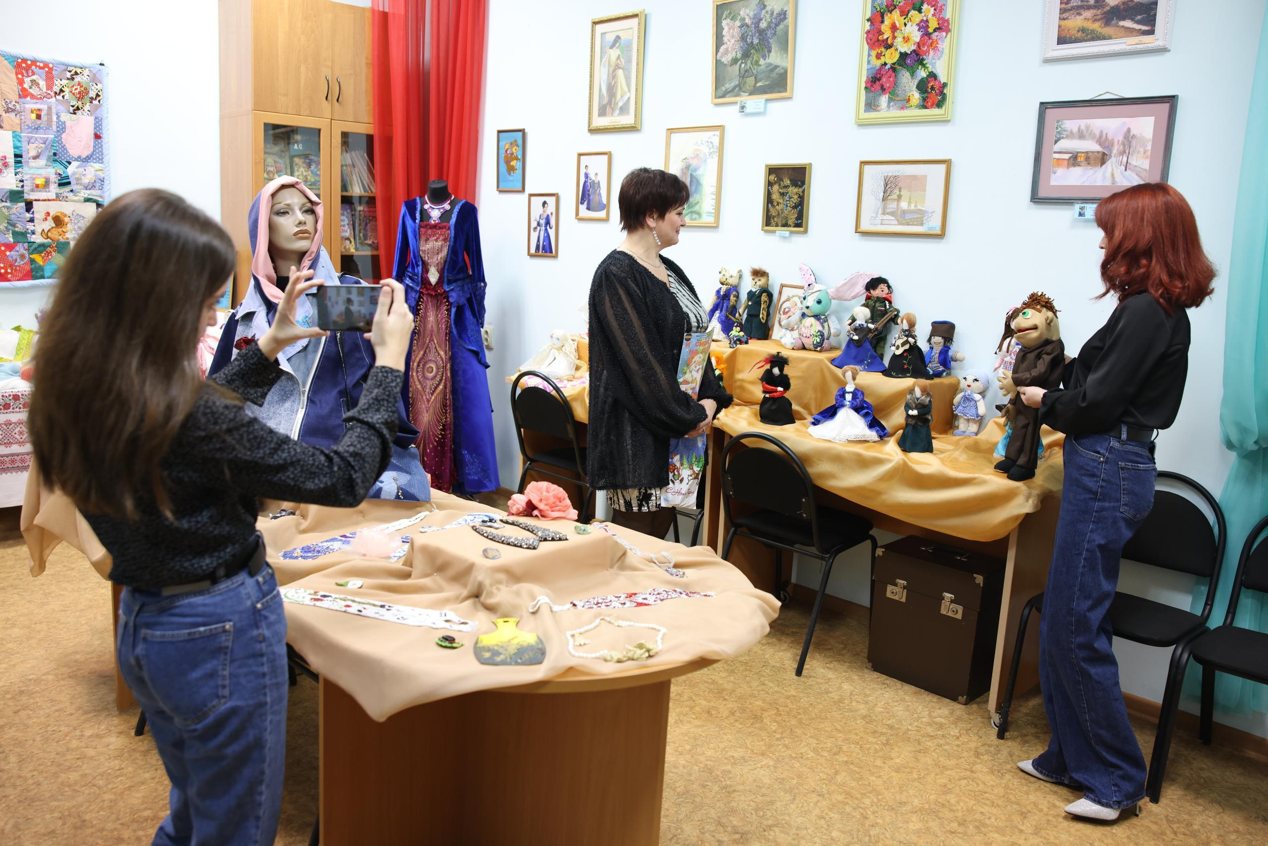 Открытие выставки «Сделано с любовью» Светланы Барабановой. Фотограф в Туле Крупский АнДРей. Фотостудия «КАДР71» в Туле