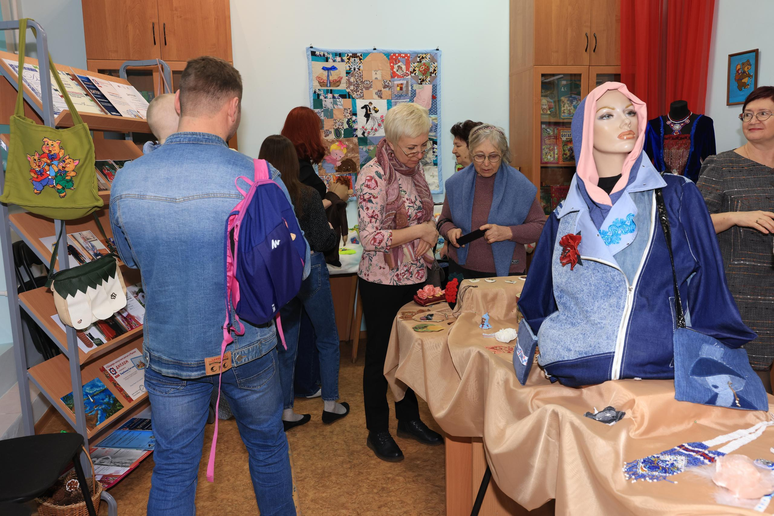 Открытие выставки «Сделано с любовью» Светланы Барабановой. Фотограф в Туле Крупский АнДРей. Фотостудия «КАДР71» в Туле