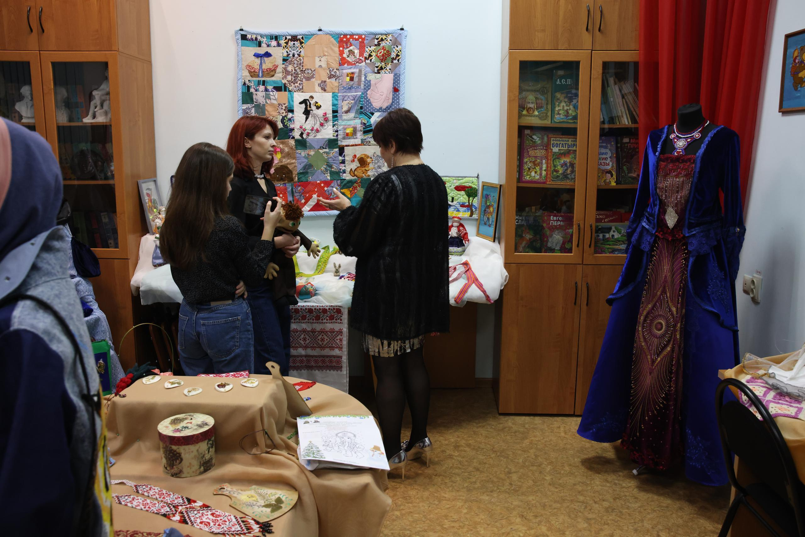 Открытие выставки «Сделано с любовью» Светланы Барабановой. Фотограф в Туле Крупский АнДРей. Фотостудия «КАДР71» в Туле