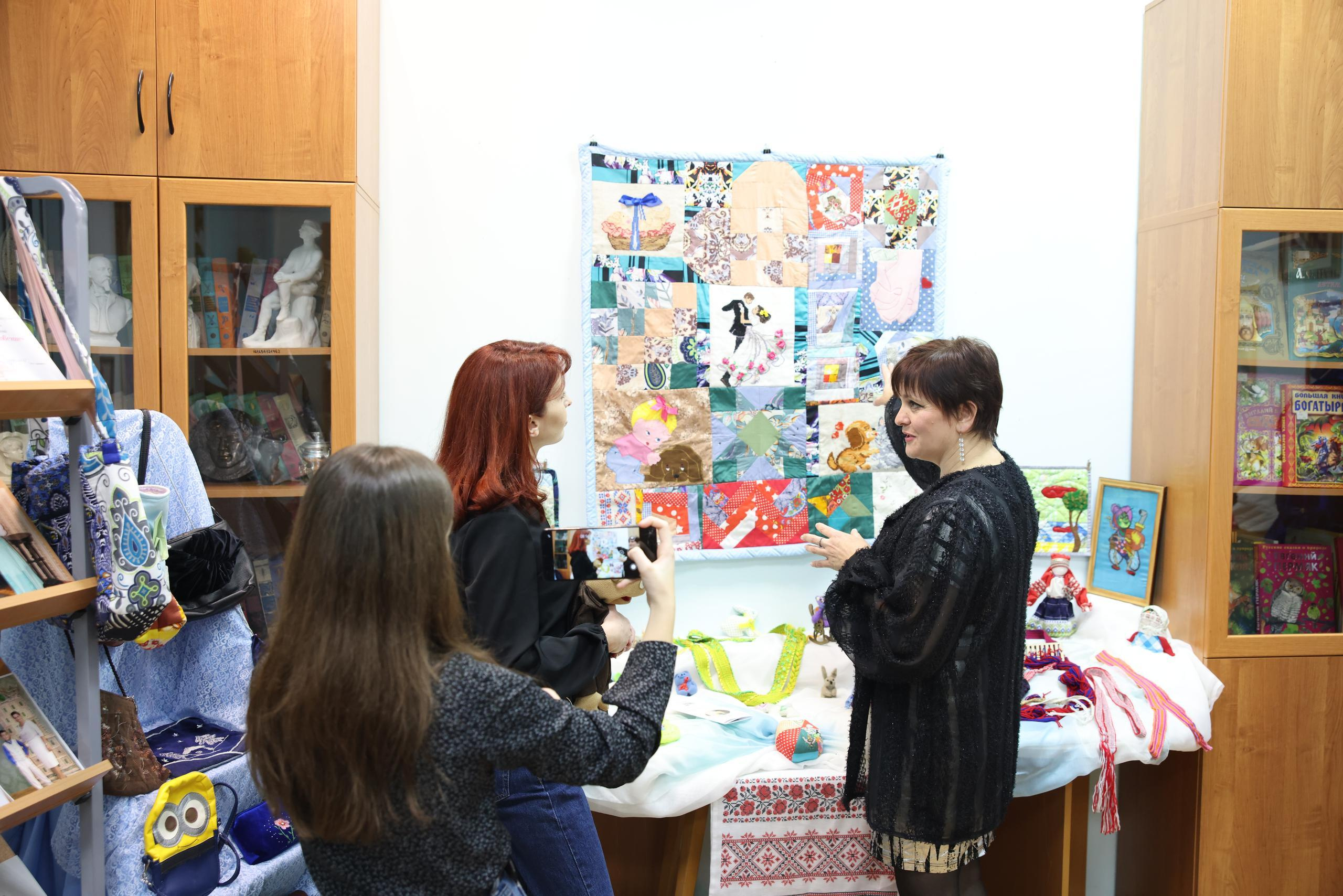 Открытие выставки «Сделано с любовью» Светланы Барабановой. Фотограф в Туле Крупский АнДРей. Фотостудия «КАДР71» в Туле