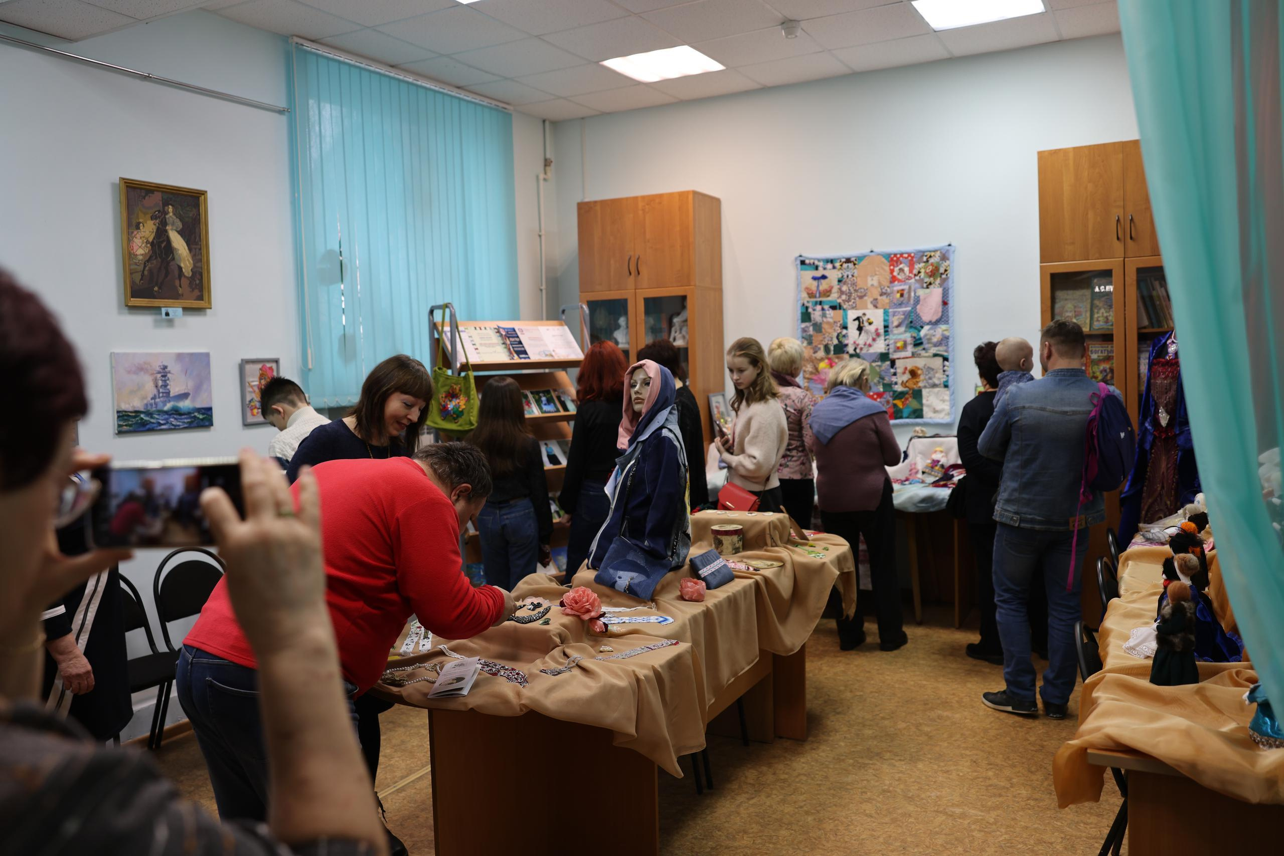 Открытие выставки «Сделано с любовью» Светланы Барабановой. Фотограф в Туле Крупский АнДРей. Фотостудия «КАДР71» в Туле