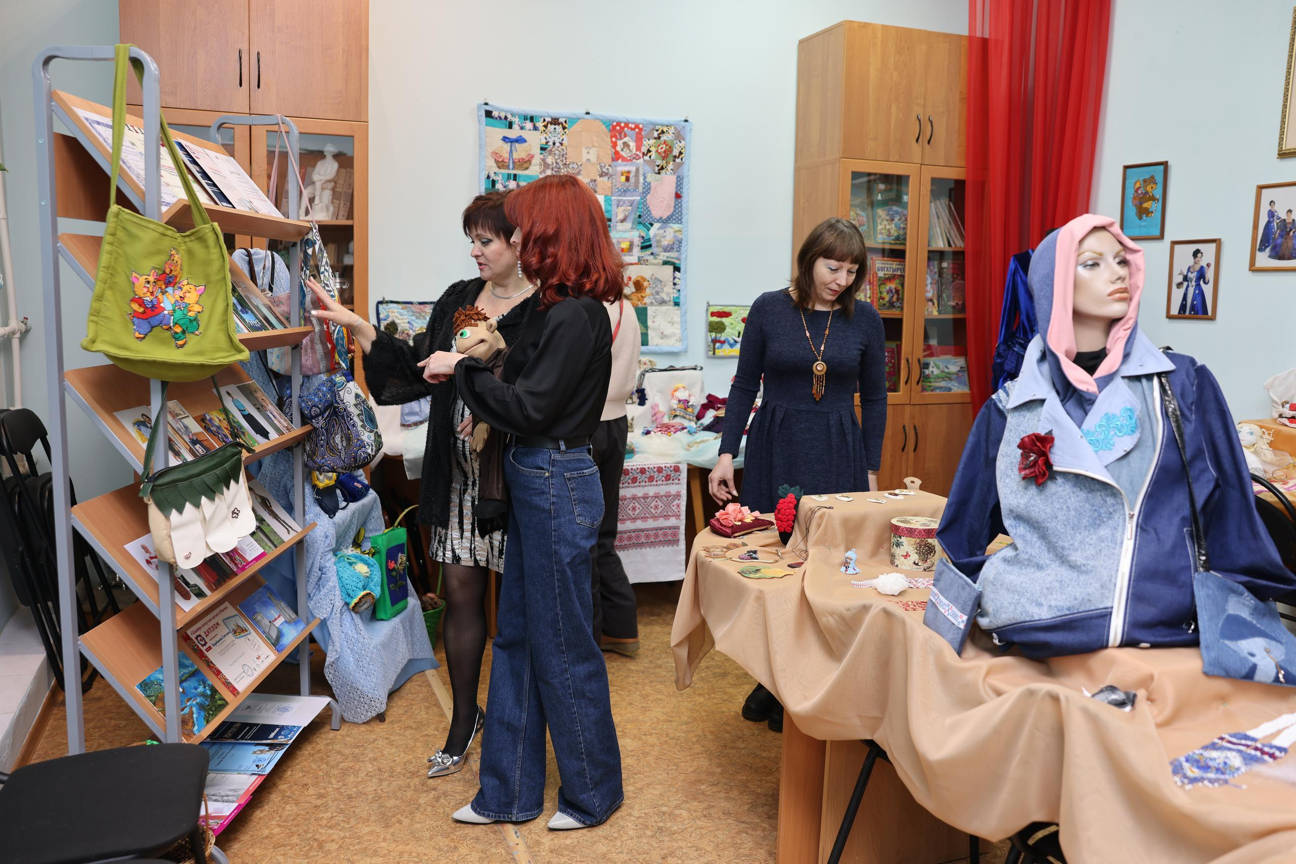 Открытие выставки «Сделано с любовью» Светланы Барабановой. Фотограф в Туле Крупский АнДРей. Фотостудия «КАДР71» в Туле