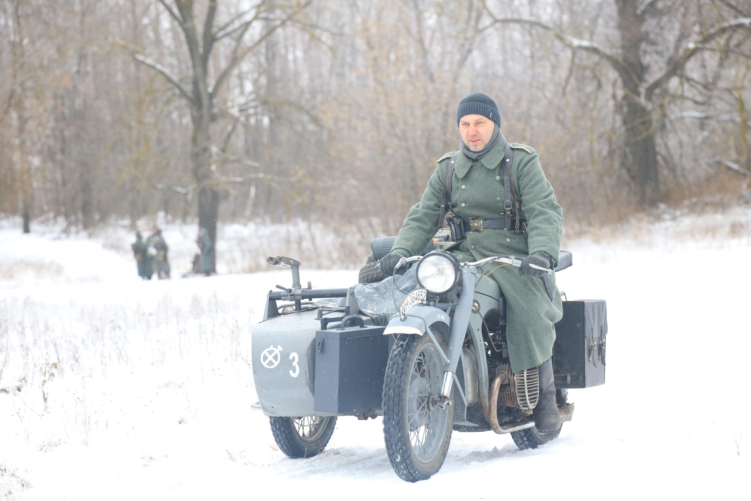Бои за Венёв, реконструкция (полный репортаж, образец без ретуши!). Фотограф в Туле Крупский АнДРей. Фотостудия «КАДР71» в Туле